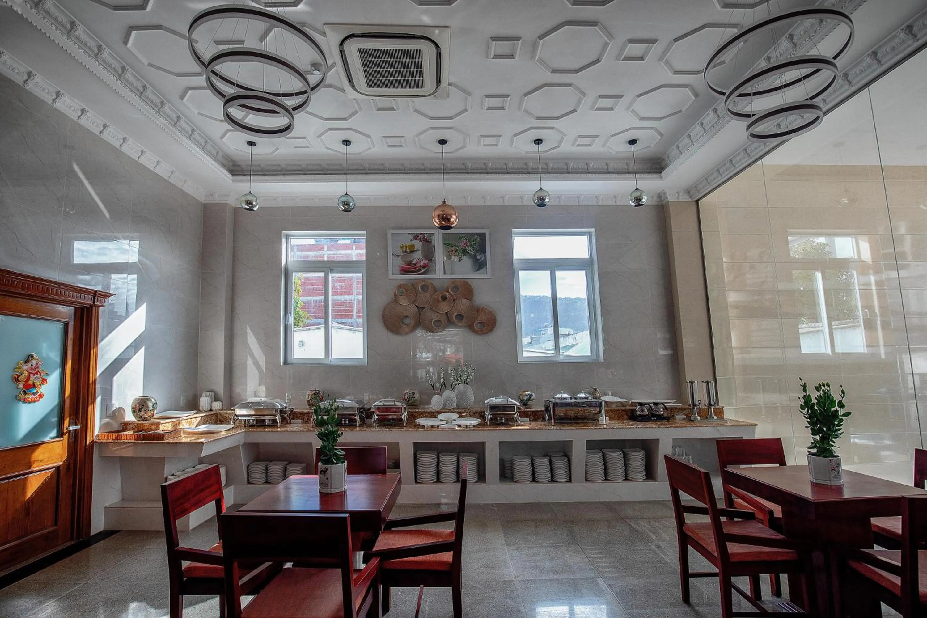 Restaurant/places to eat in La Castle