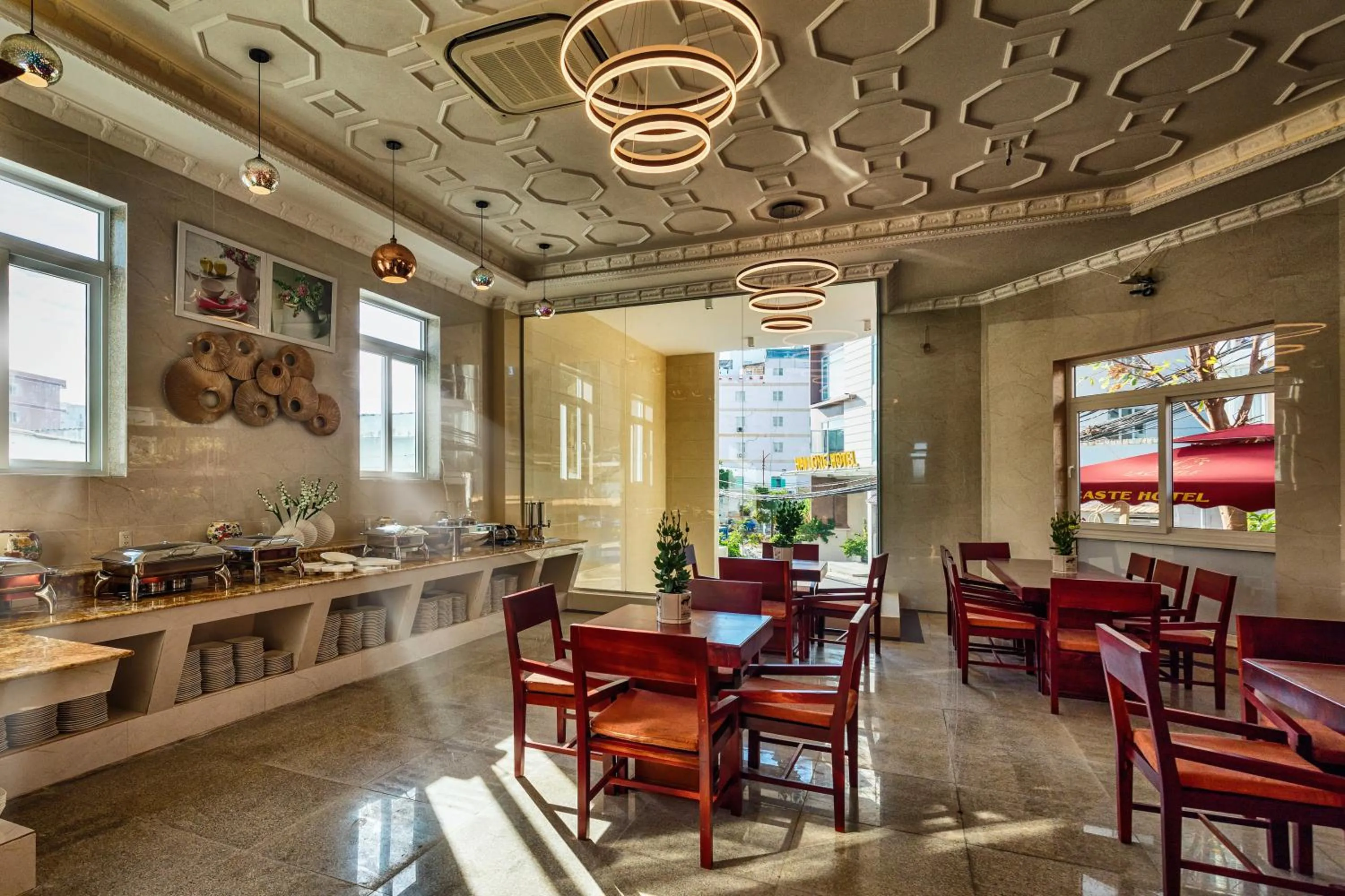 Restaurant/places to eat in La Castle