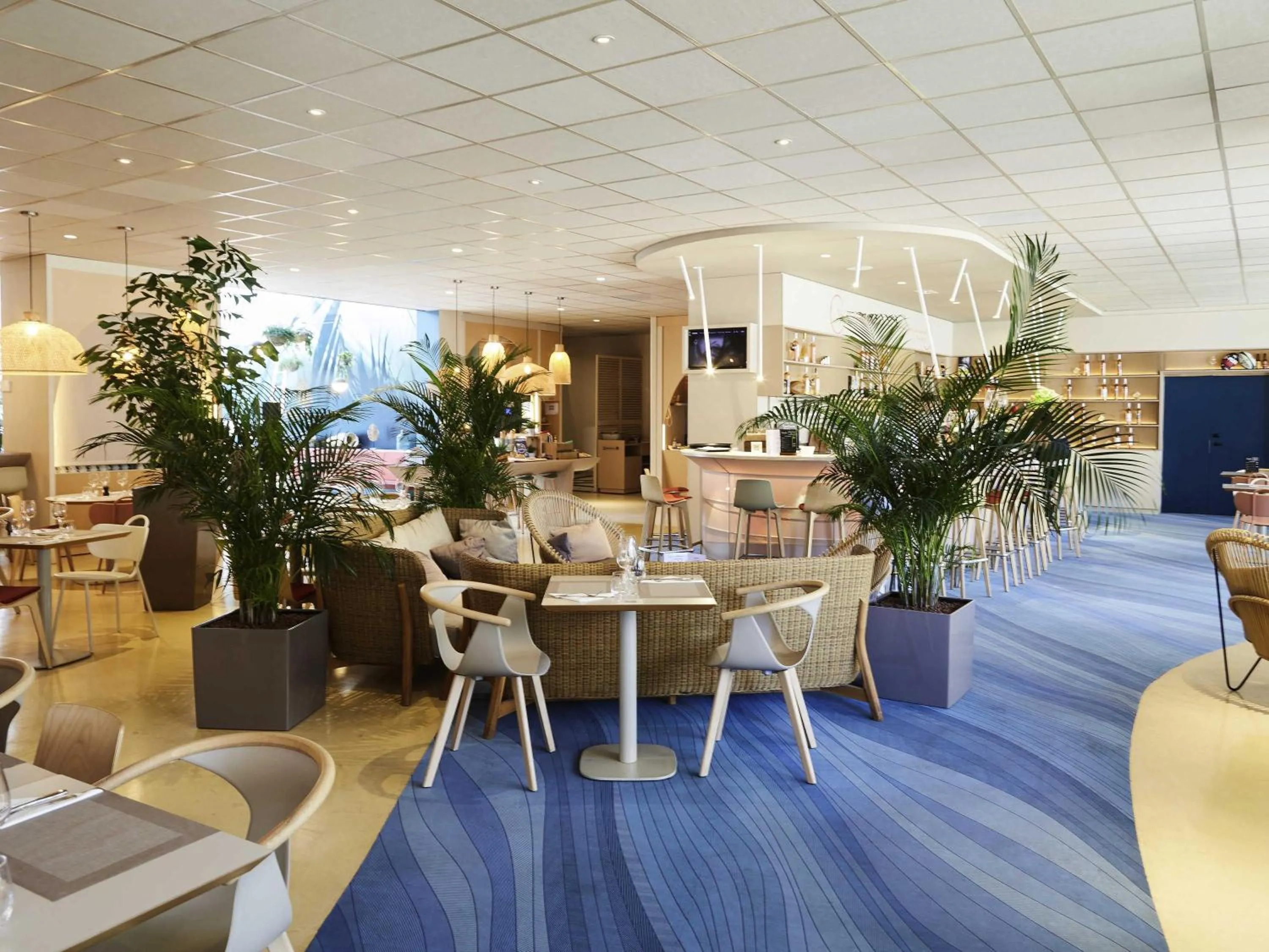 Restaurant/places to eat in ibis Styles Toulon Centre Port