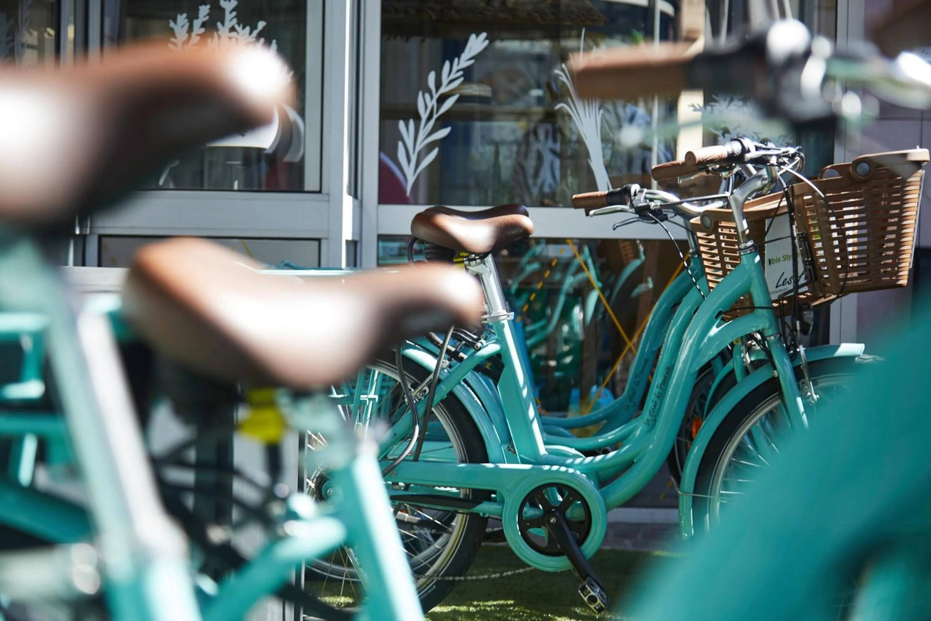 Cycling in ibis Styles Toulon Centre Port