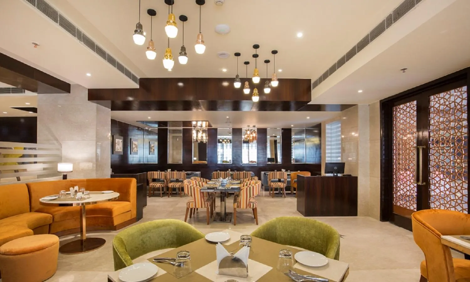 Breakfast in Diyalo Lords Plaza Birgunj