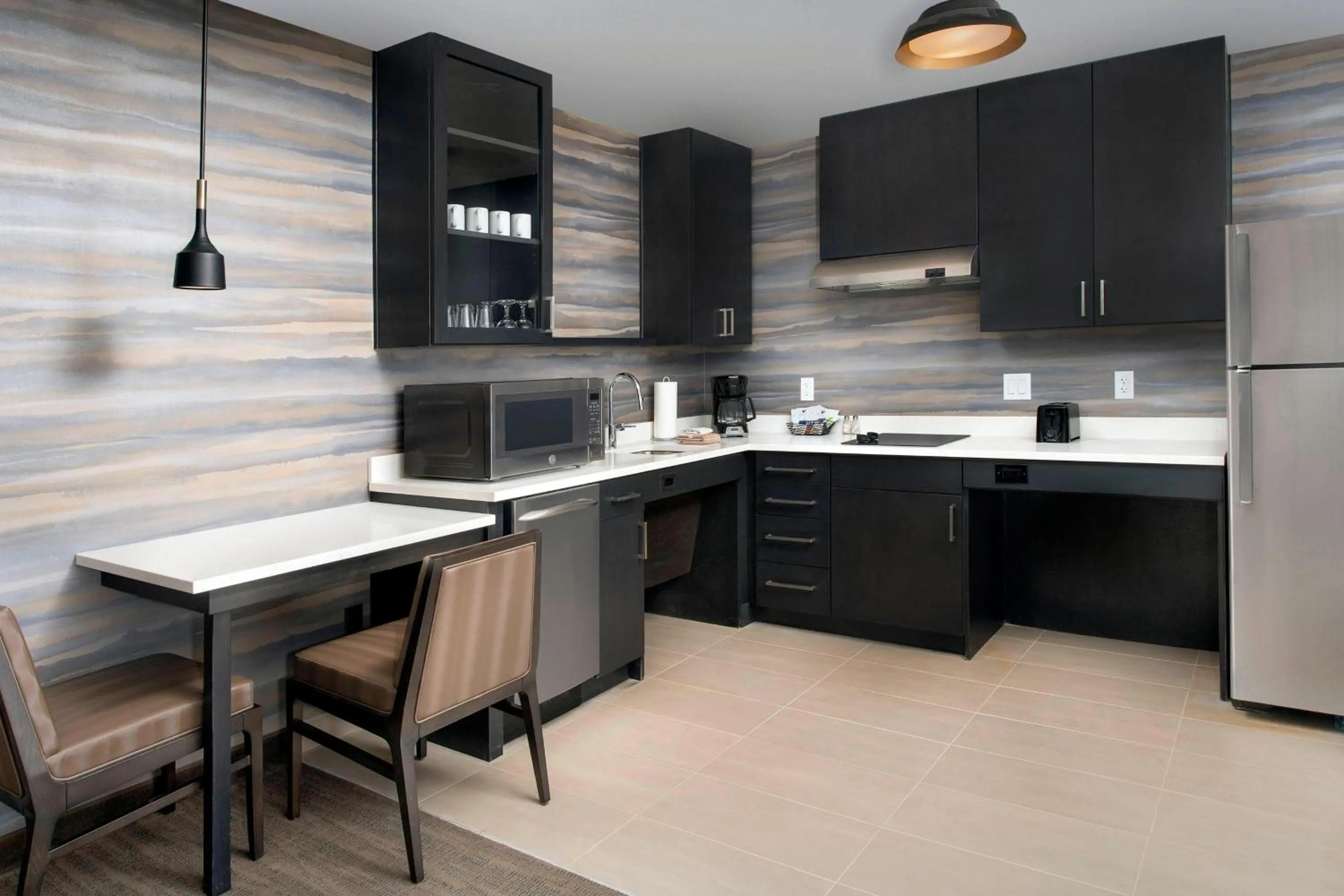 Kitchen or kitchenette in Residence Inn by Marriott Lubbock Southwest