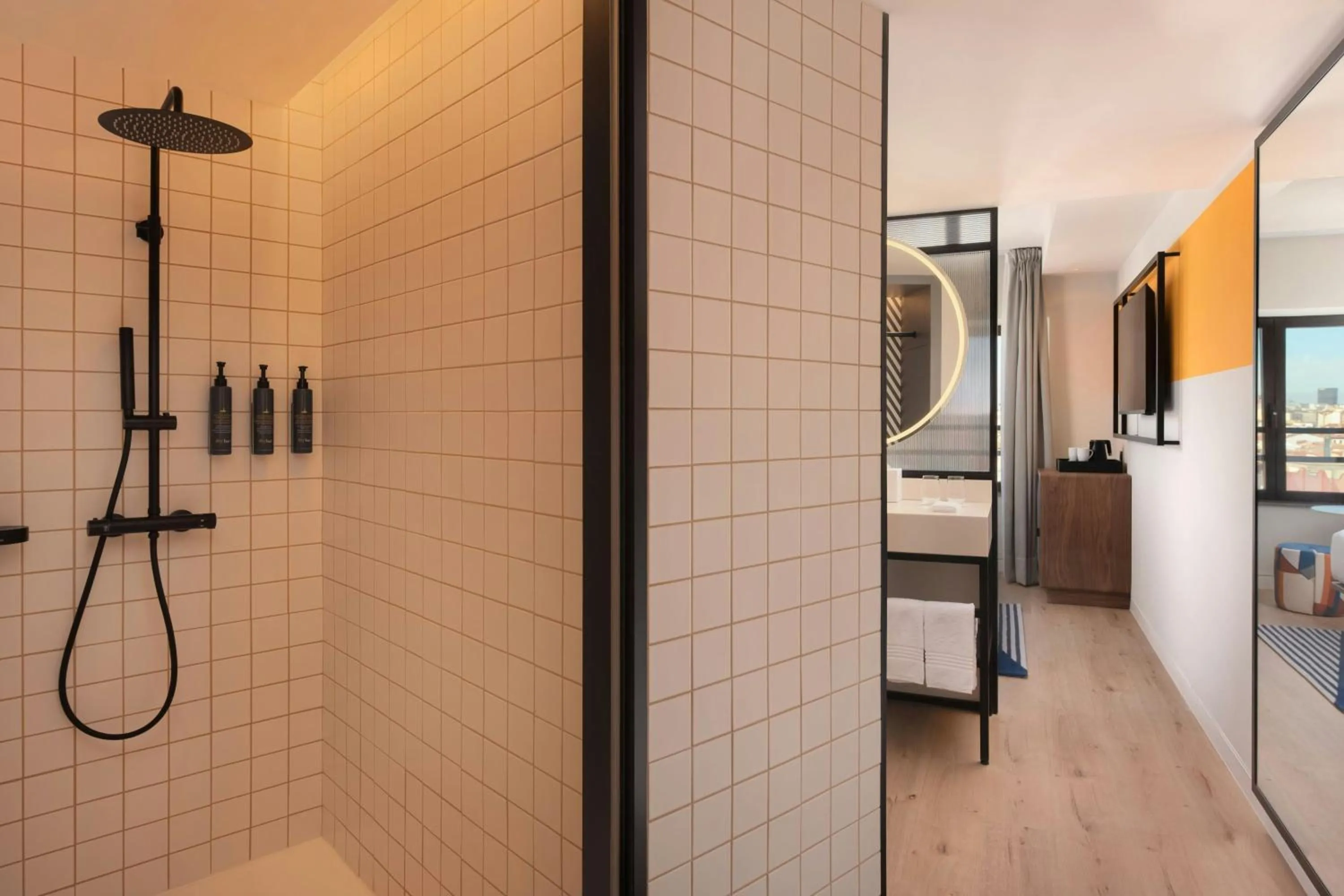 Bathroom in Aloft Madrid Gran Via