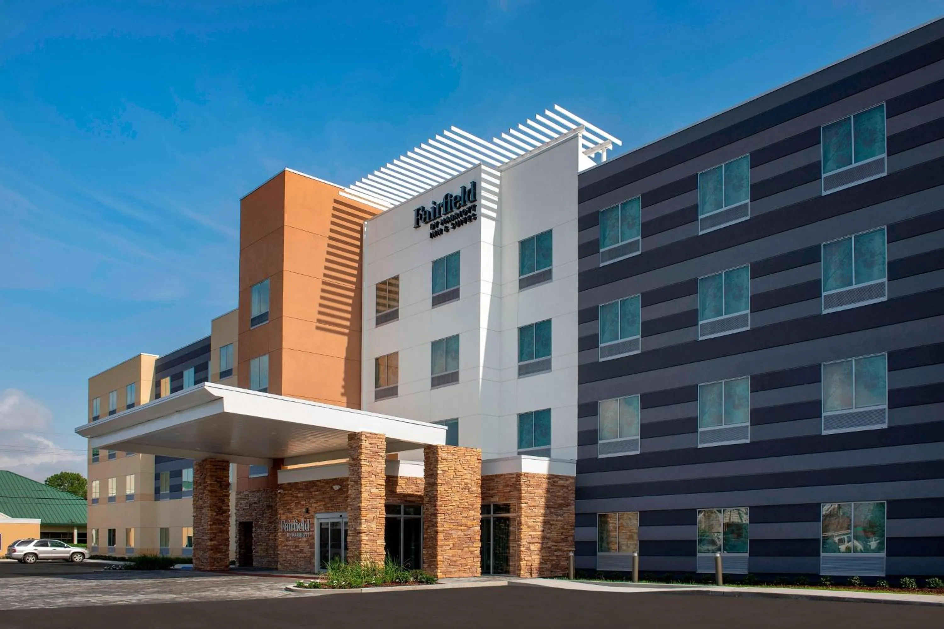 Property building in Fairfield Inn & Suites by Marriott New Orleans Metairie