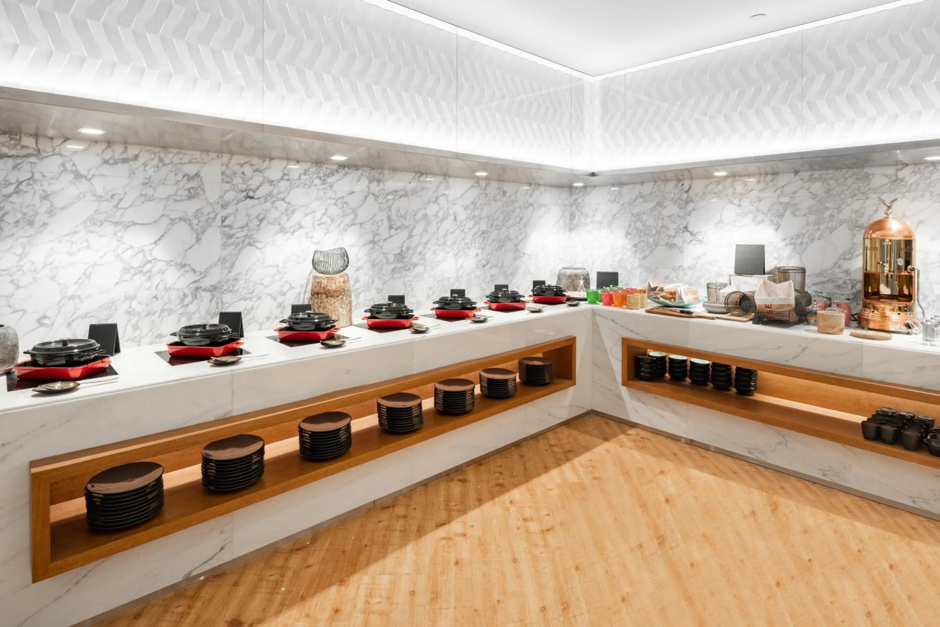 Restaurant/places to eat in Radisson Blu Hotel & Residence, Riyadh Diplomatic Quarter