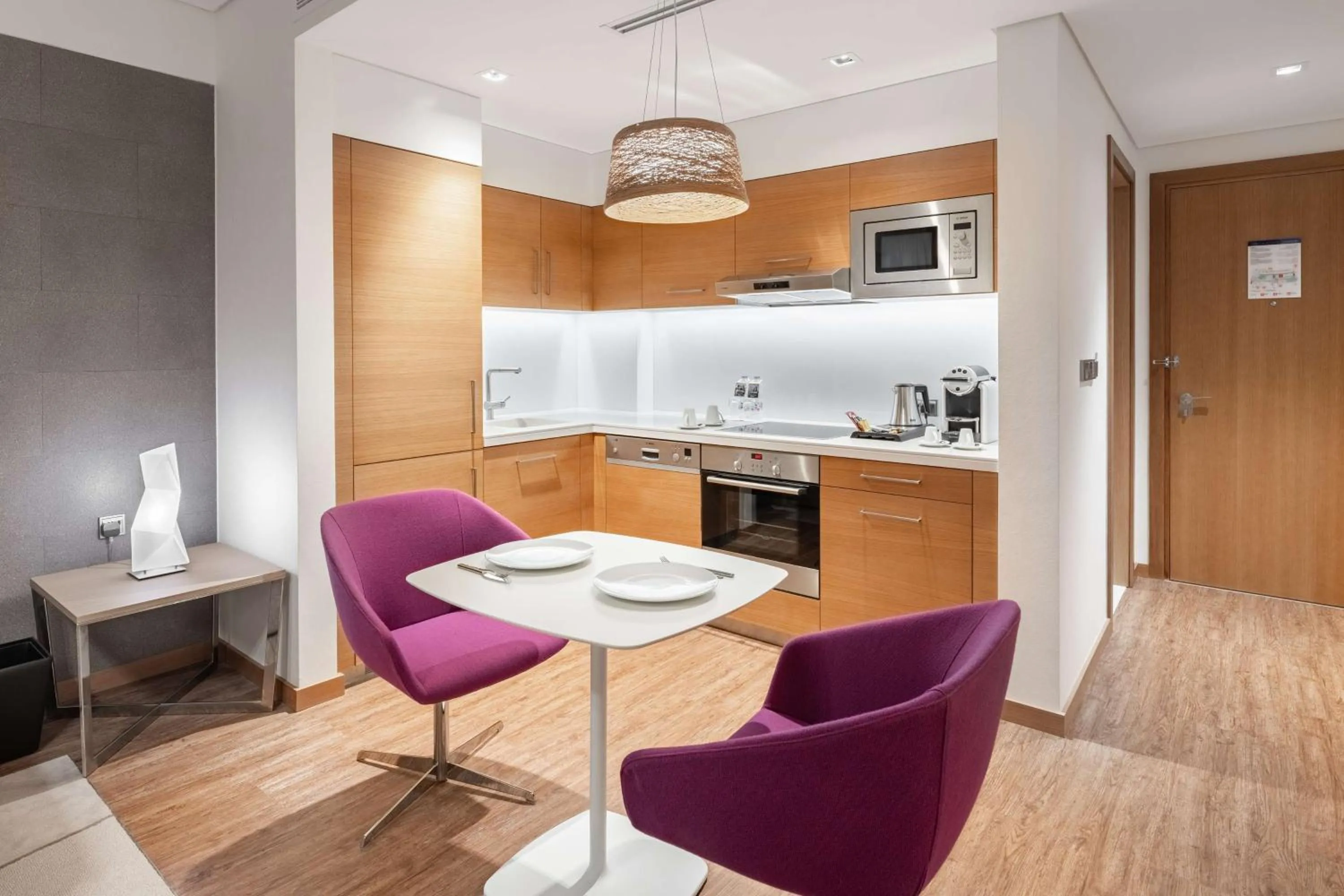 Kitchen or kitchenette in Radisson Blu Hotel & Residence, Riyadh Diplomatic Quarter