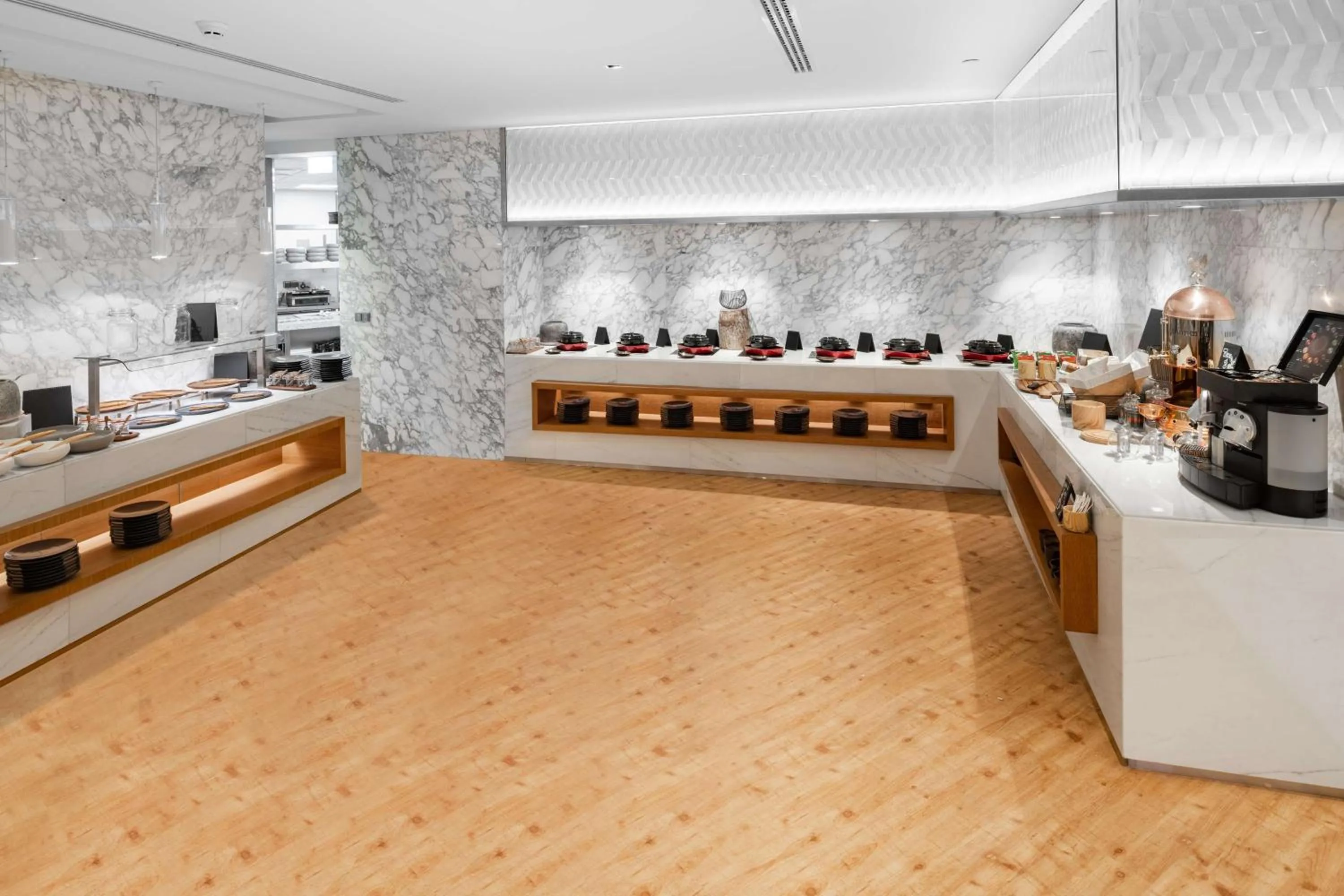 Restaurant/places to eat in Radisson Blu Hotel & Residence, Riyadh Diplomatic Quarter