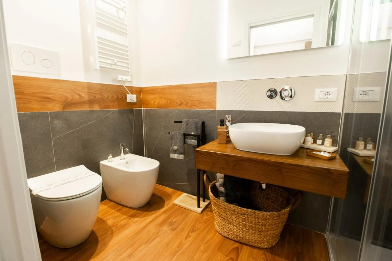 Toilet in Palazzo del Poeta - Dimora Contemporanea