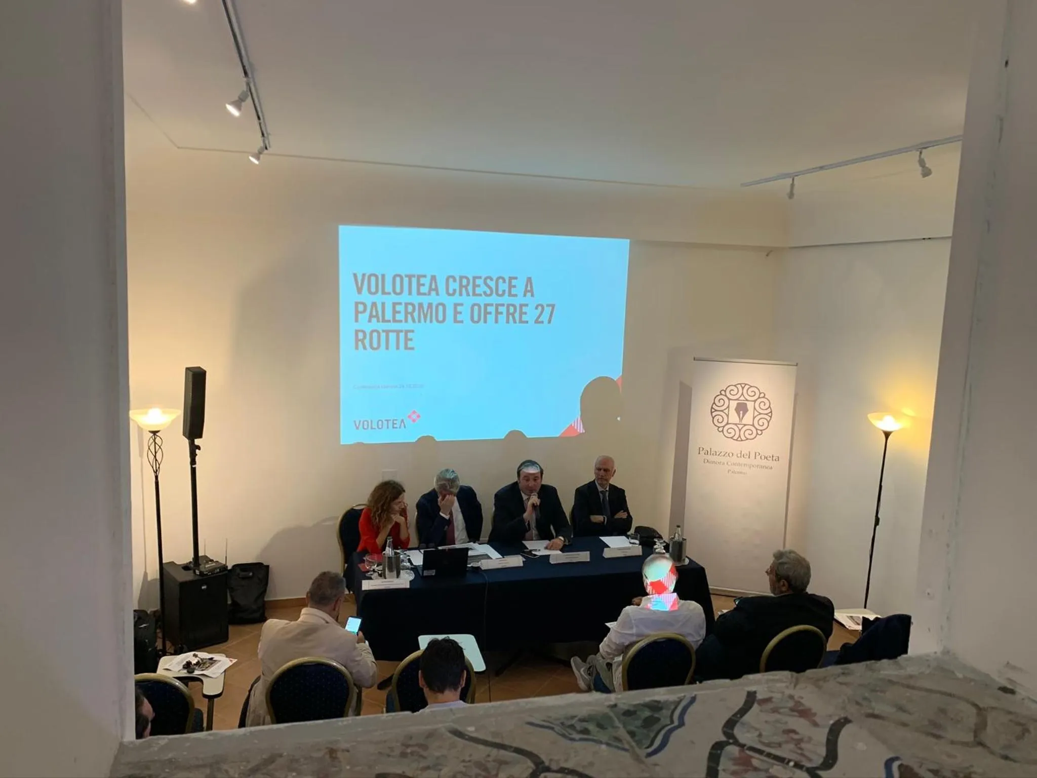 People in Palazzo del Poeta - Dimora Contemporanea