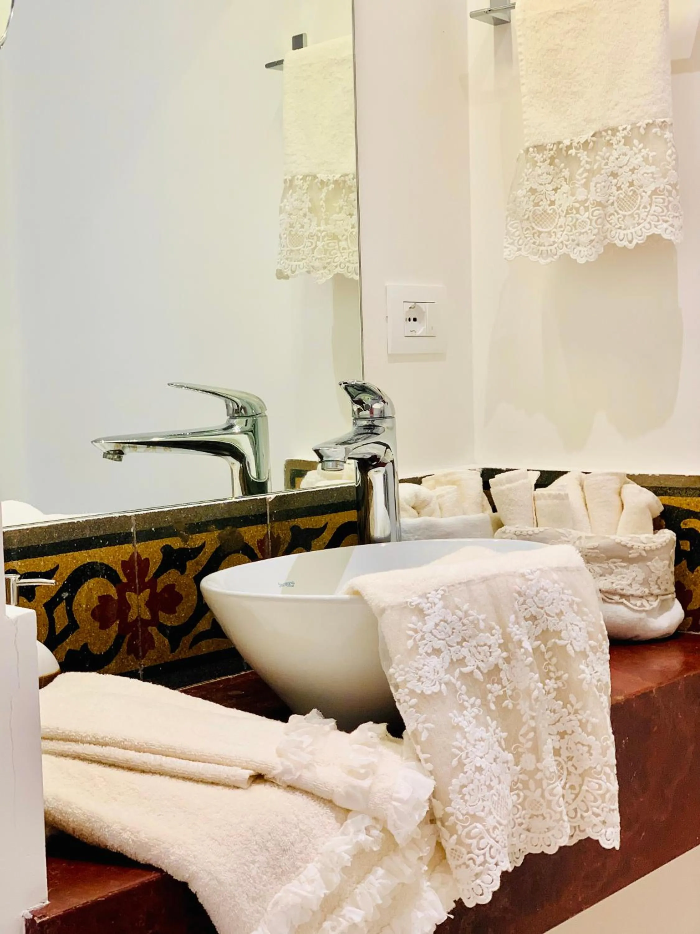 Decorative detail in Palazzo del Poeta - Dimora Contemporanea