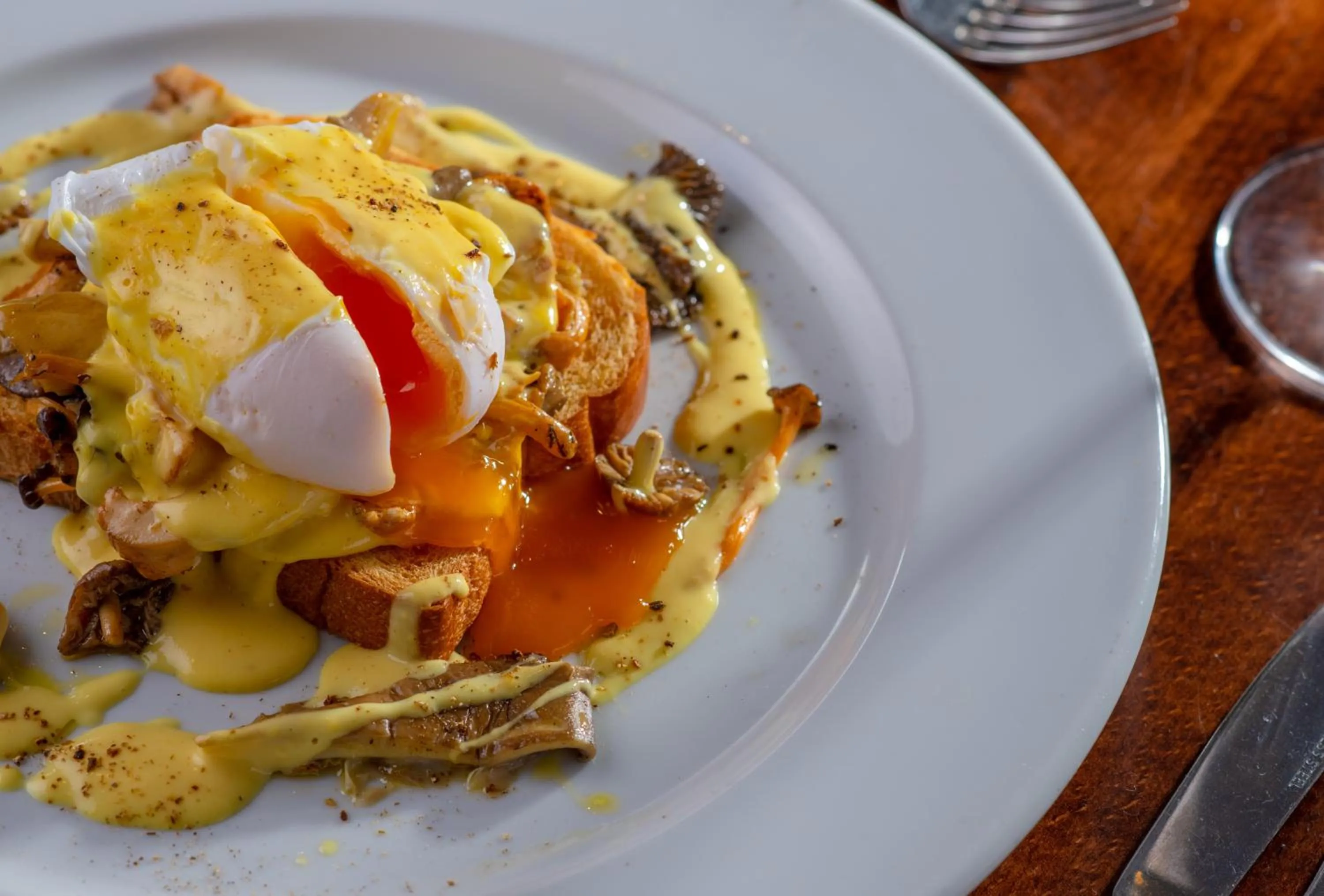 Breakfast in The Millstone, Mellor