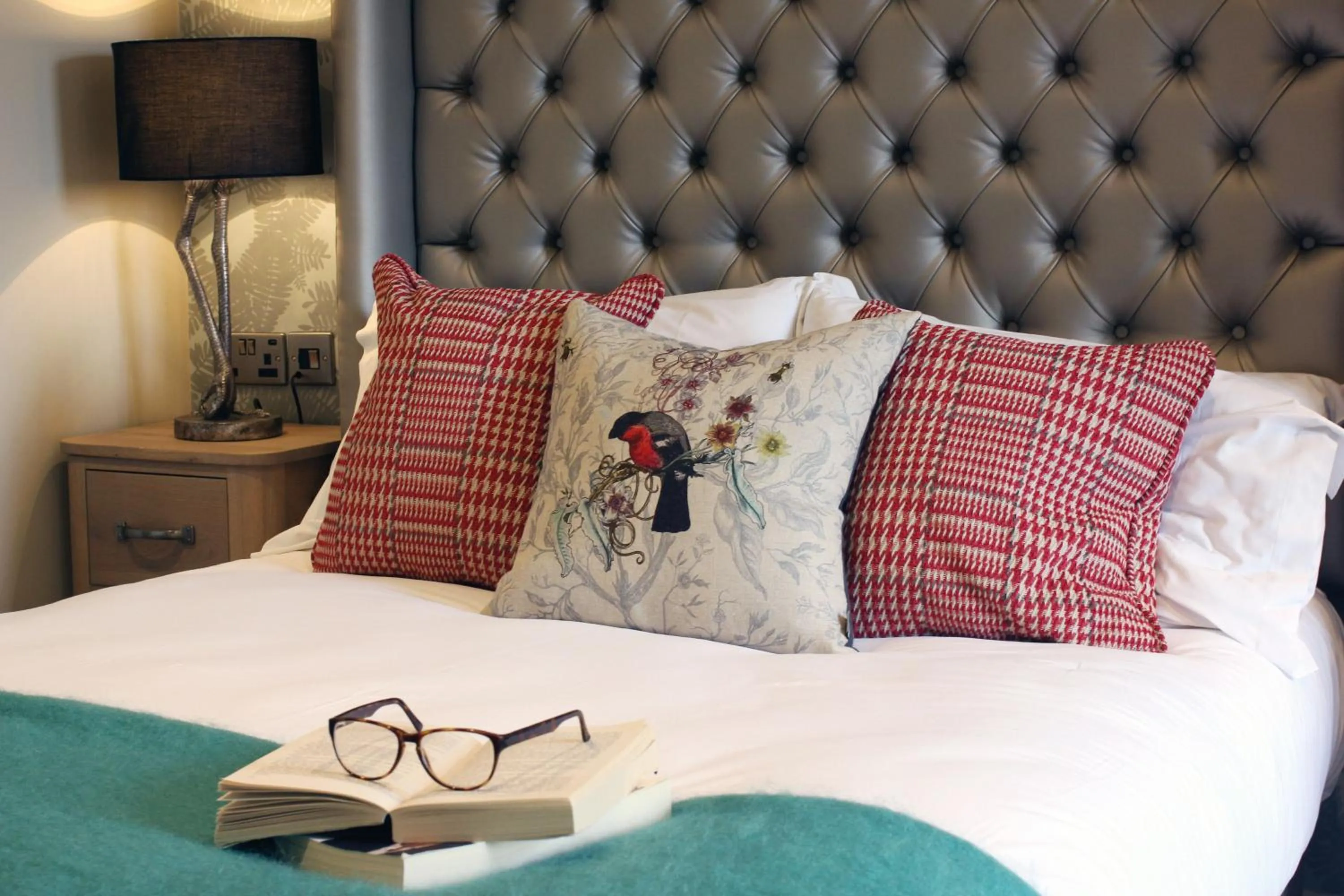 Bedroom, Bed in The Millstone, Mellor