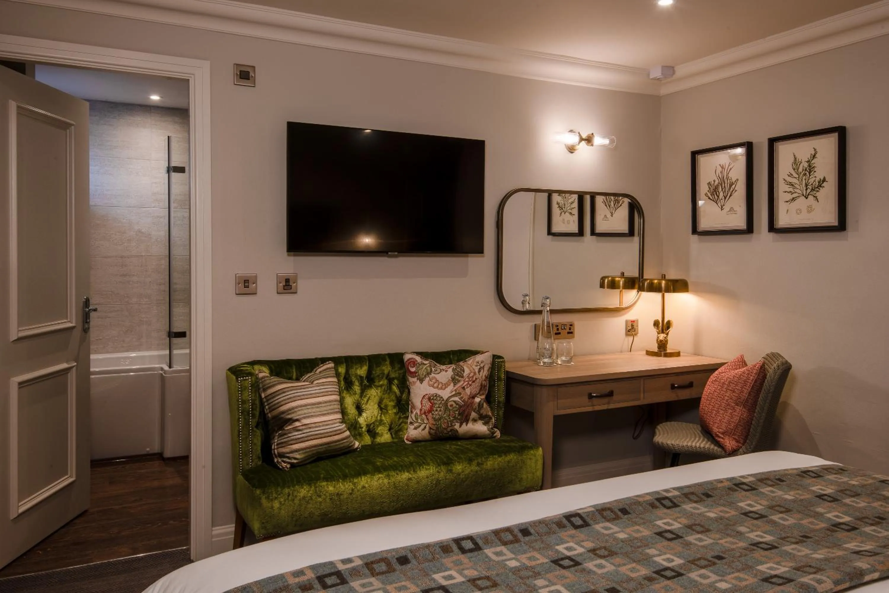 TV and multimedia, Bed in The Millstone, Mellor