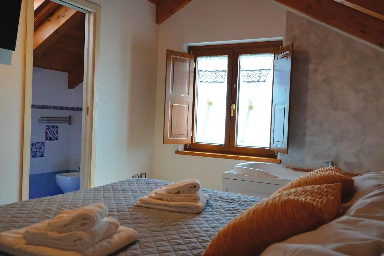 Bed in San Giacomo Relais