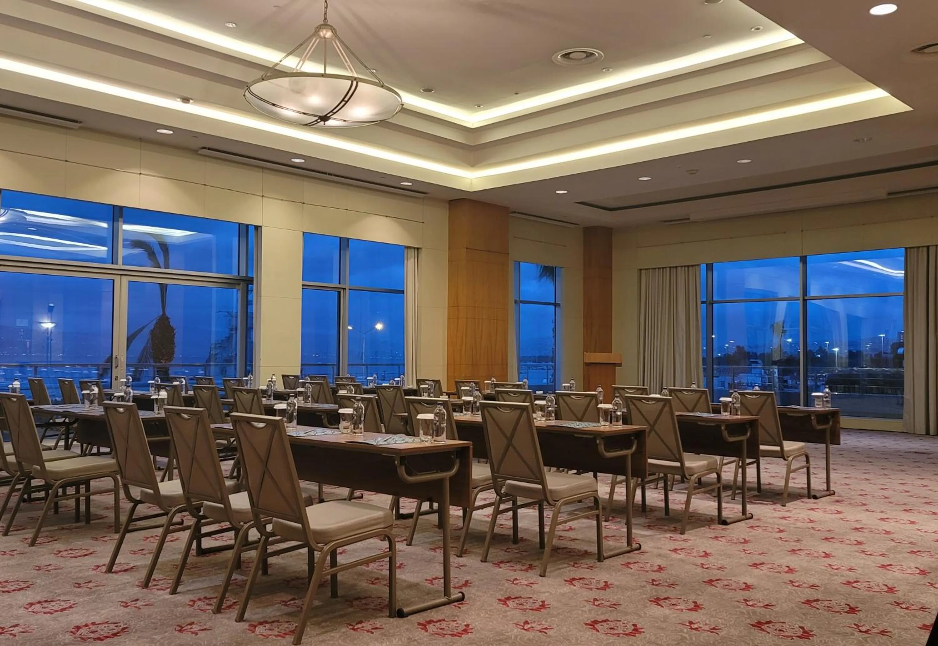 Meeting/conference room in Wyndham Grand Izmir Ozdilek Thermal & Spa
