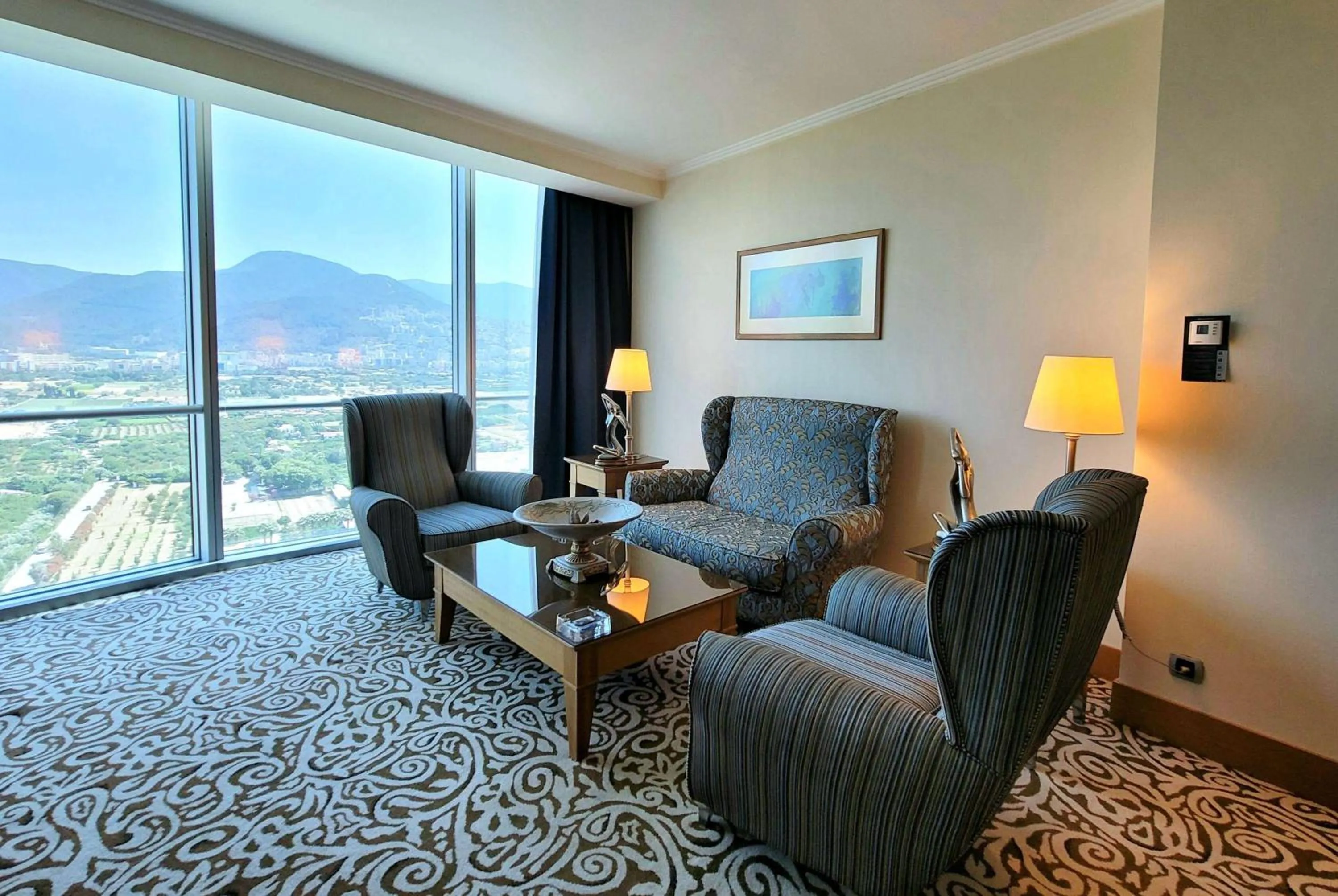 Photo of the whole room in Wyndham Grand Izmir Ozdilek Thermal & Spa