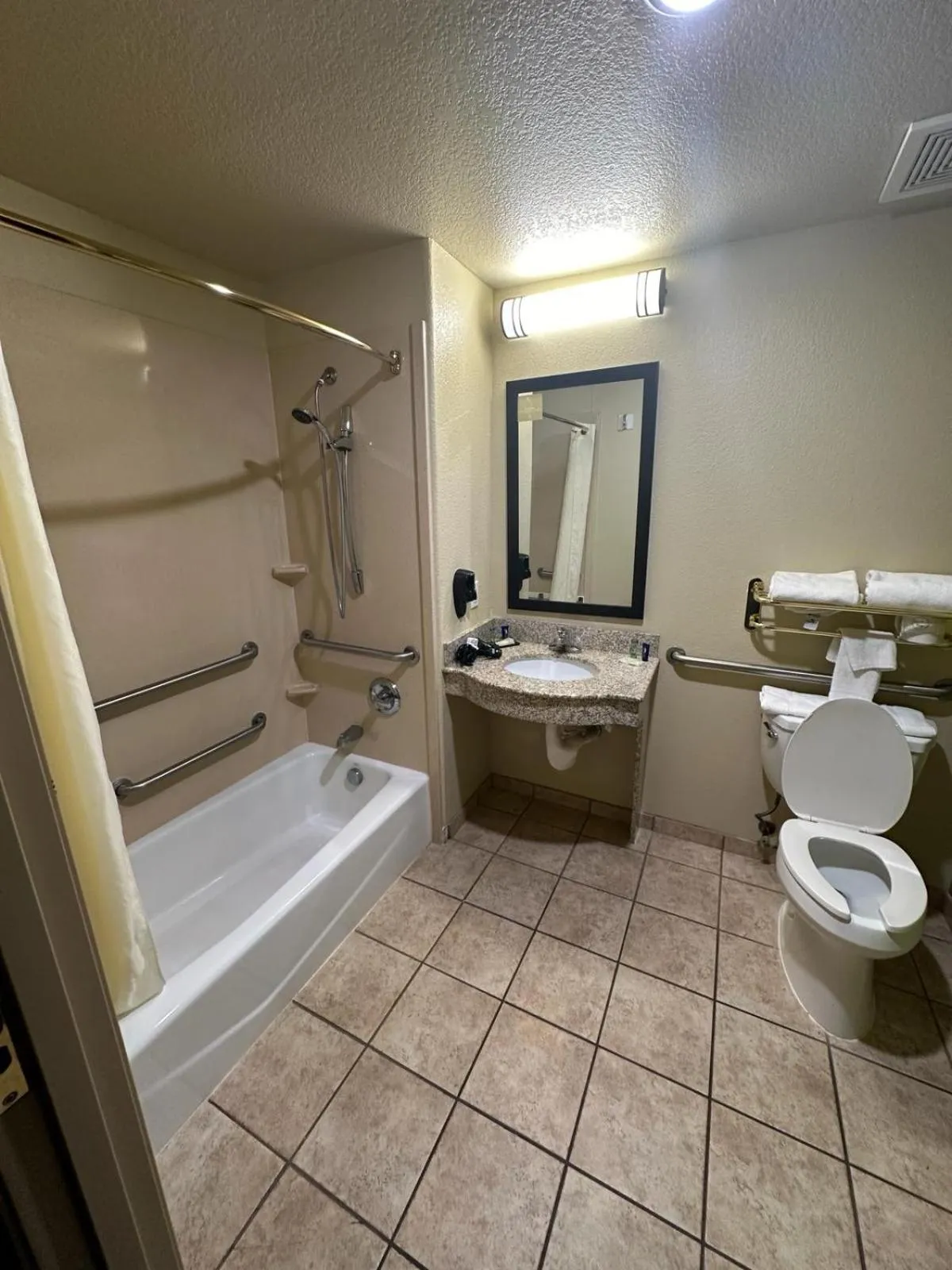 Shower in Sleep Inn & Suites at Six Flags