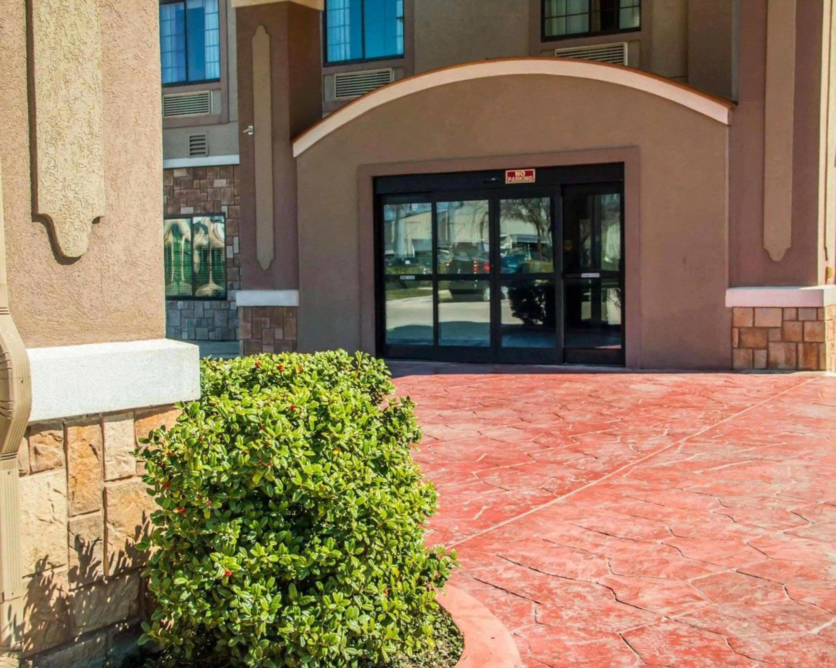 Property building in Sleep Inn & Suites at Six Flags