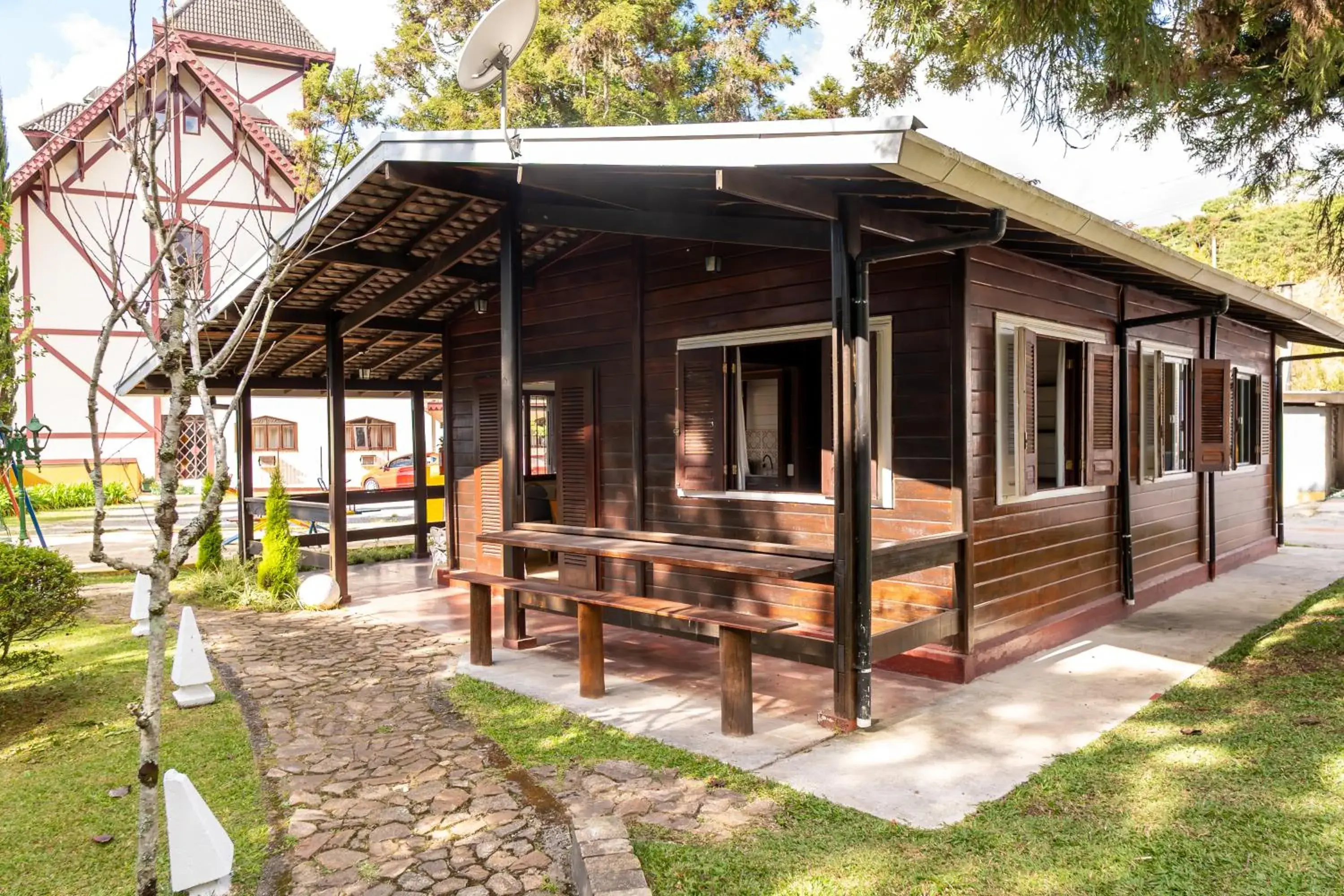 Three-Bedroom Chalet - External Area in Hotel Nacional Inn Campos do Jordão Three-Bedroom Chalet - External Area in Hotel Nacional Inn Campos do Jordão
