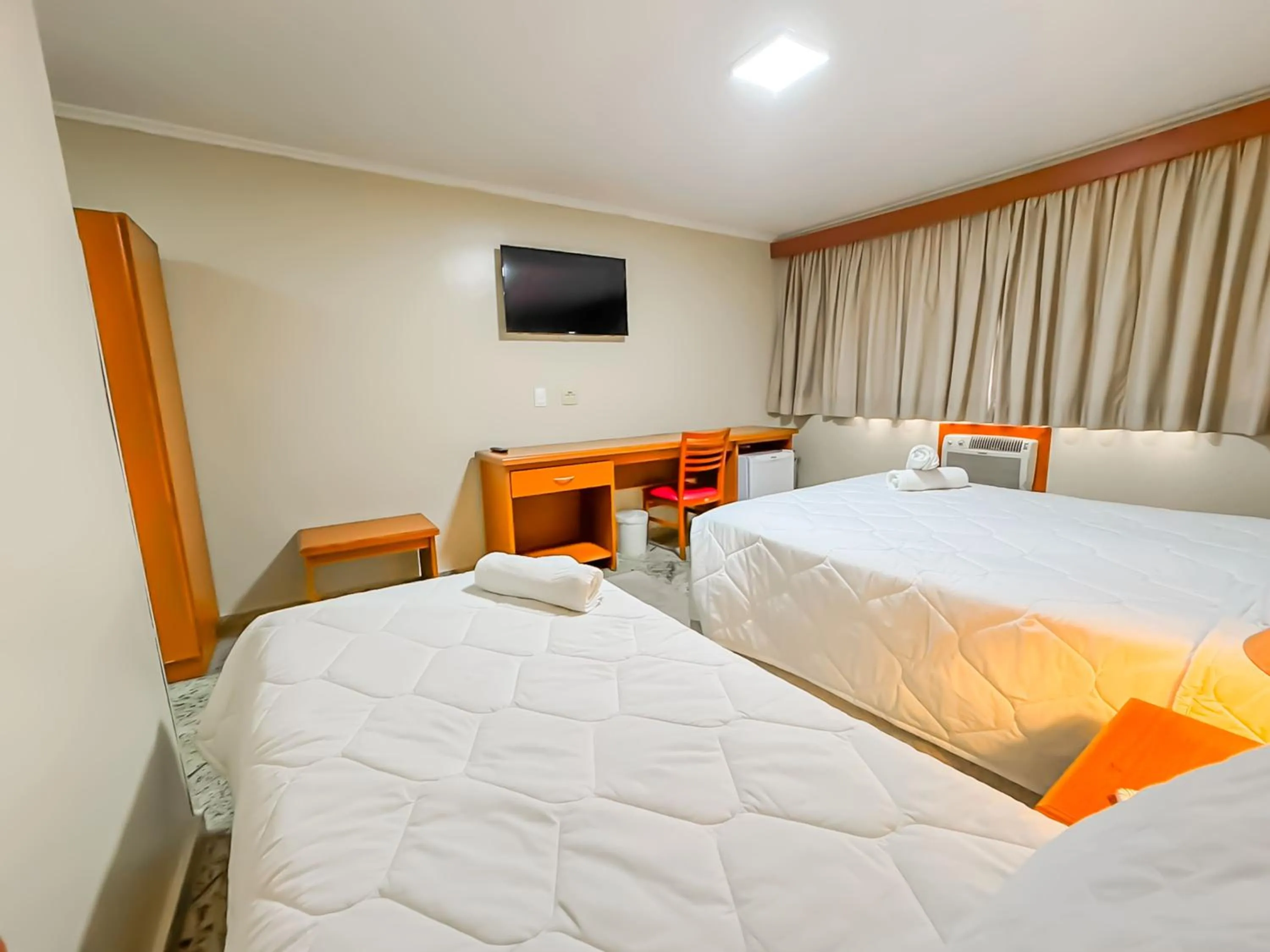 Bedroom, Bed in Hotel Nacional Inn Campos do Jordão