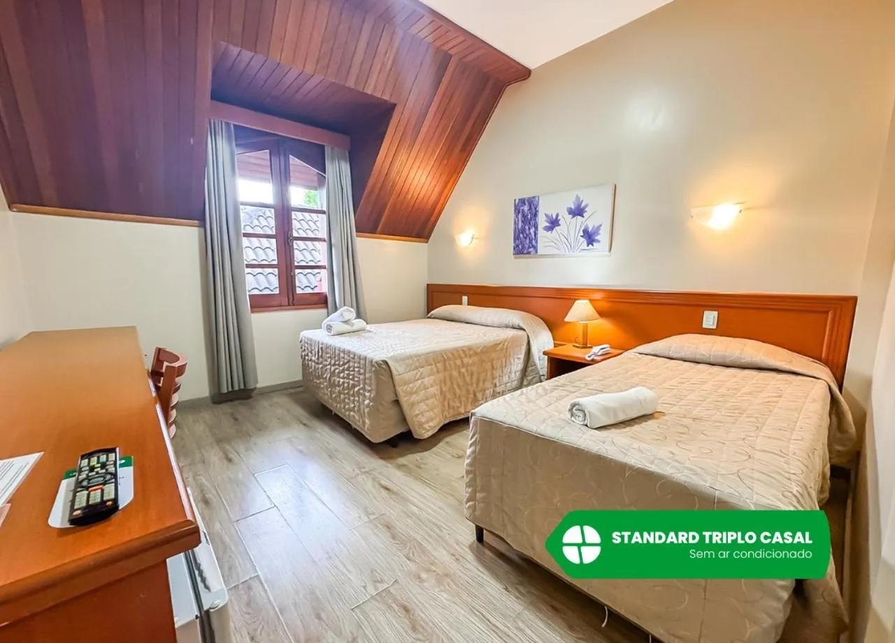 Bedroom, Bed in Hotel Nacional Inn Campos do Jordão