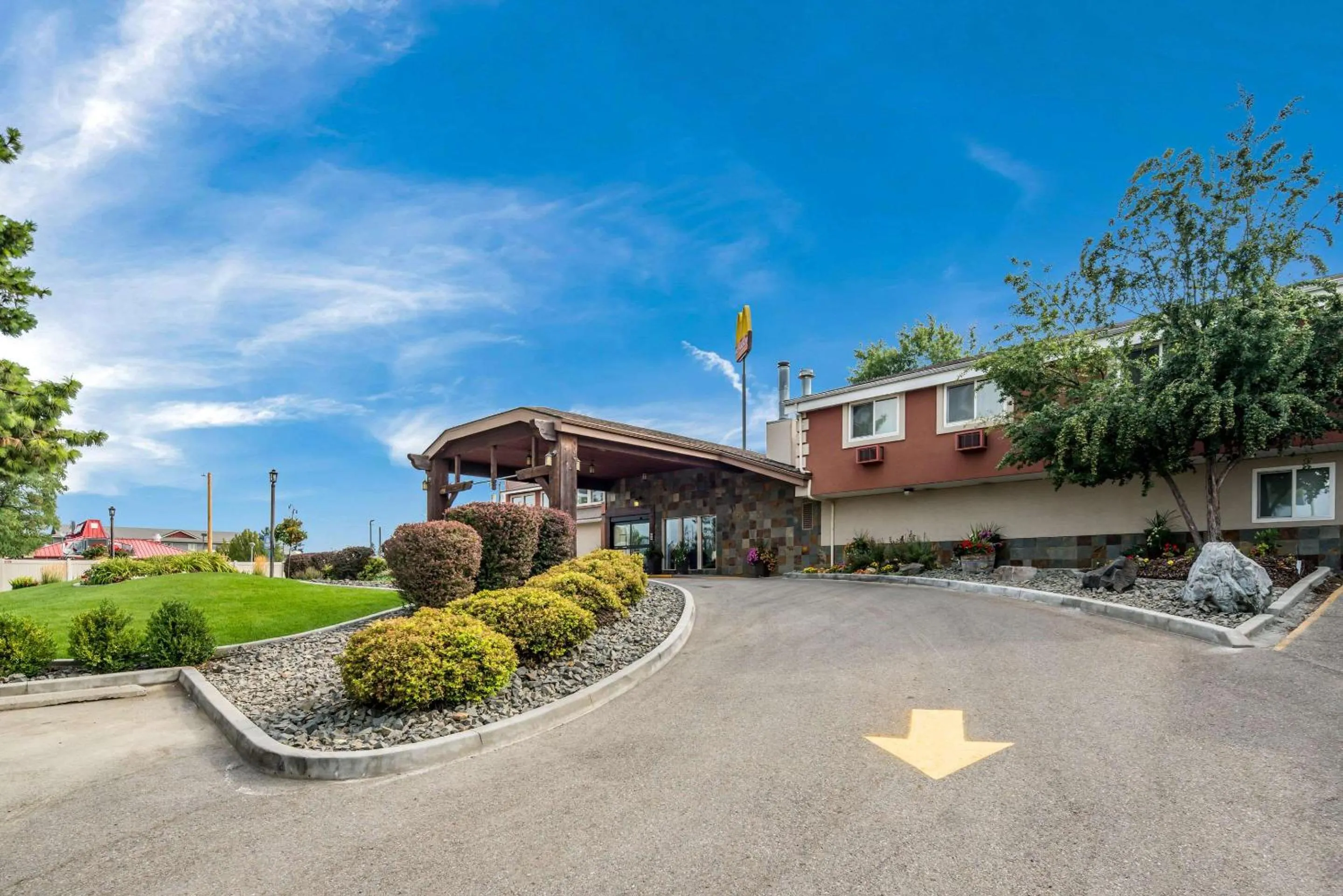 Property building in Quality Inn & Suites Coeur d'Alene
