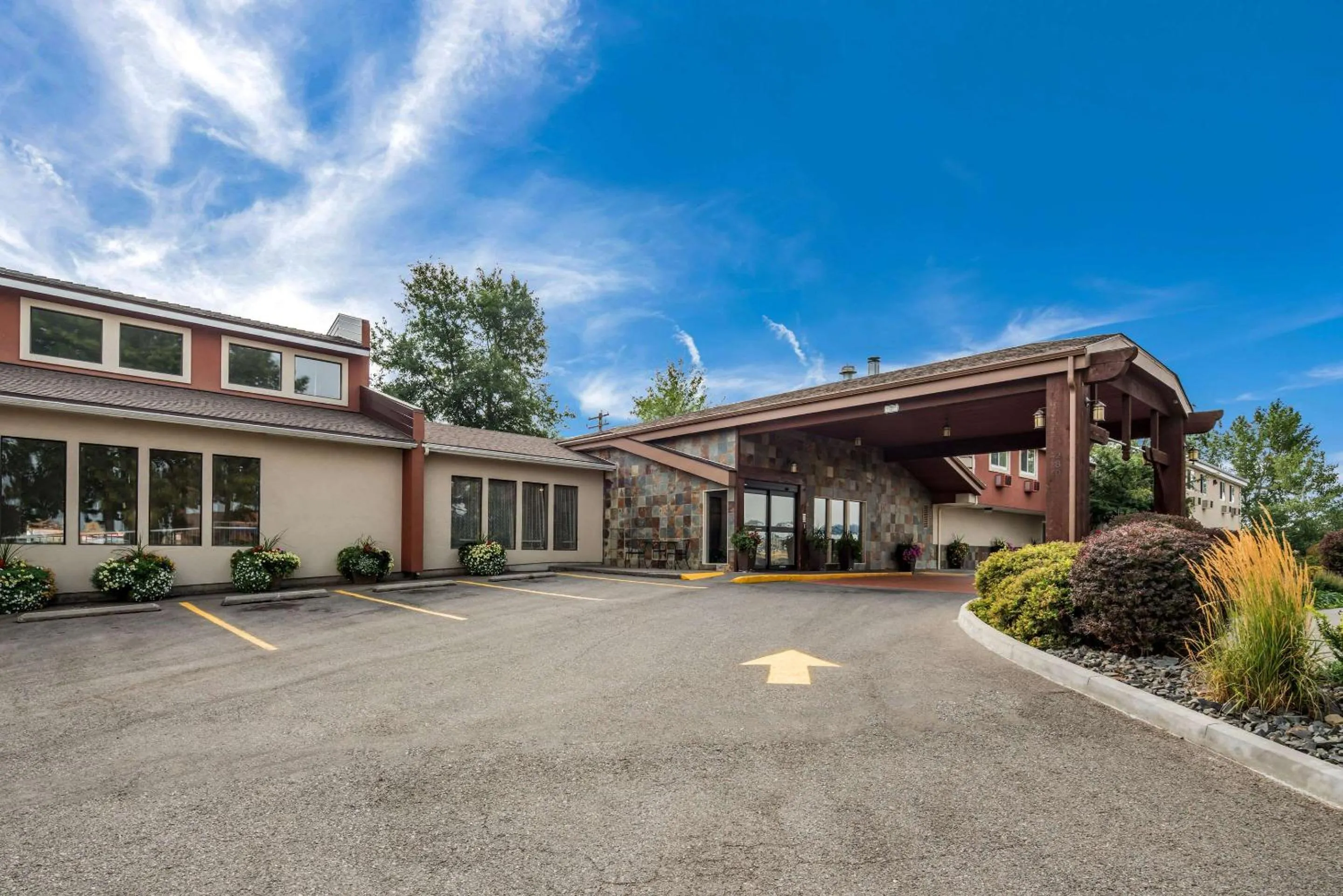 Property building in Quality Inn & Suites Coeur d'Alene