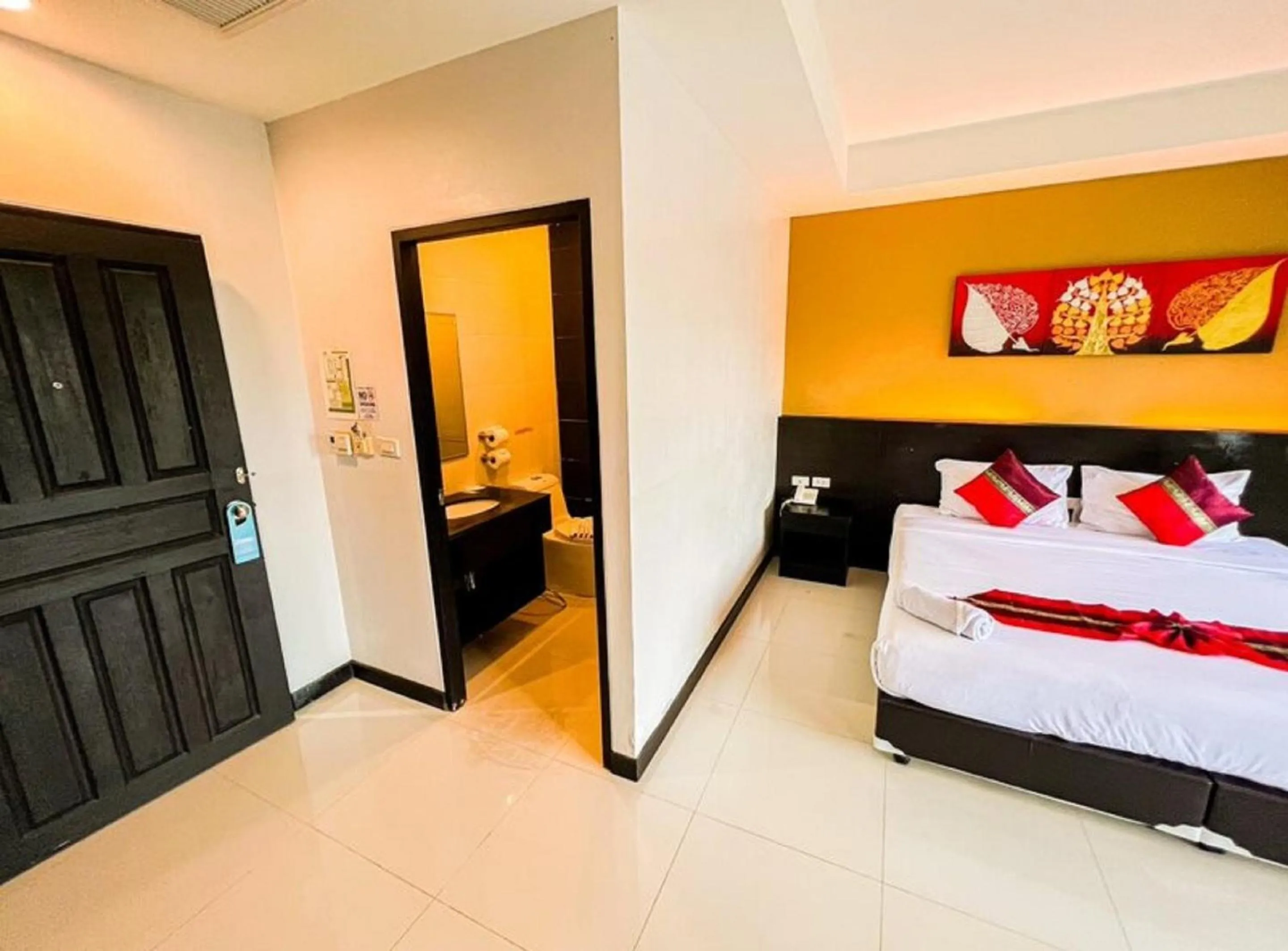 Bedroom, Bed in Naiyang Beach Hotel SHA Plus