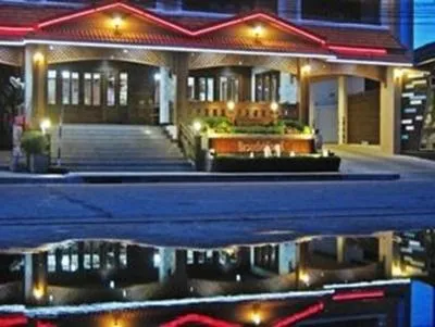 Property building in Riverfront Hotel Mukdahan