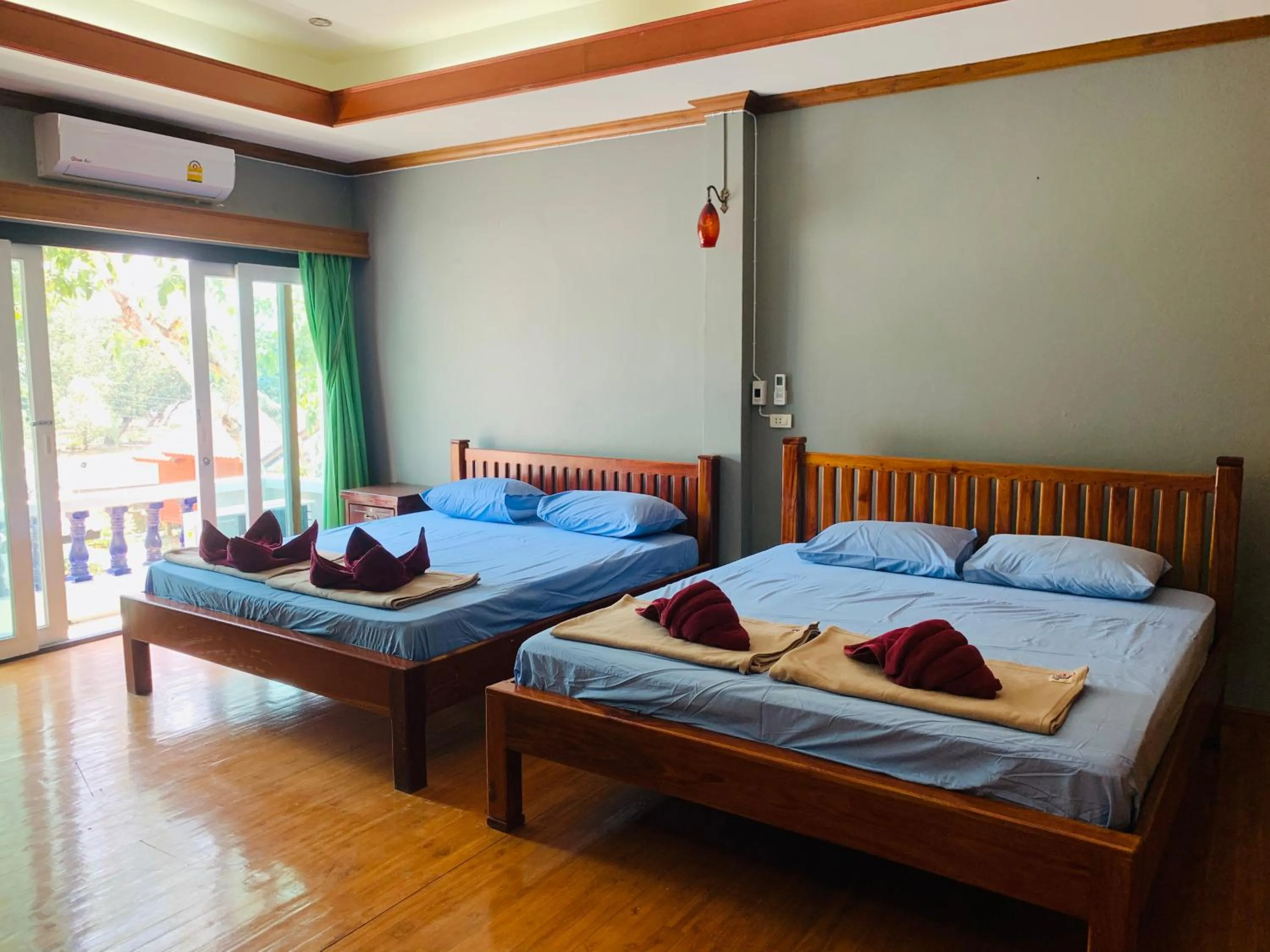 Bedroom, Bed in Buasawan Resort & Restaurant