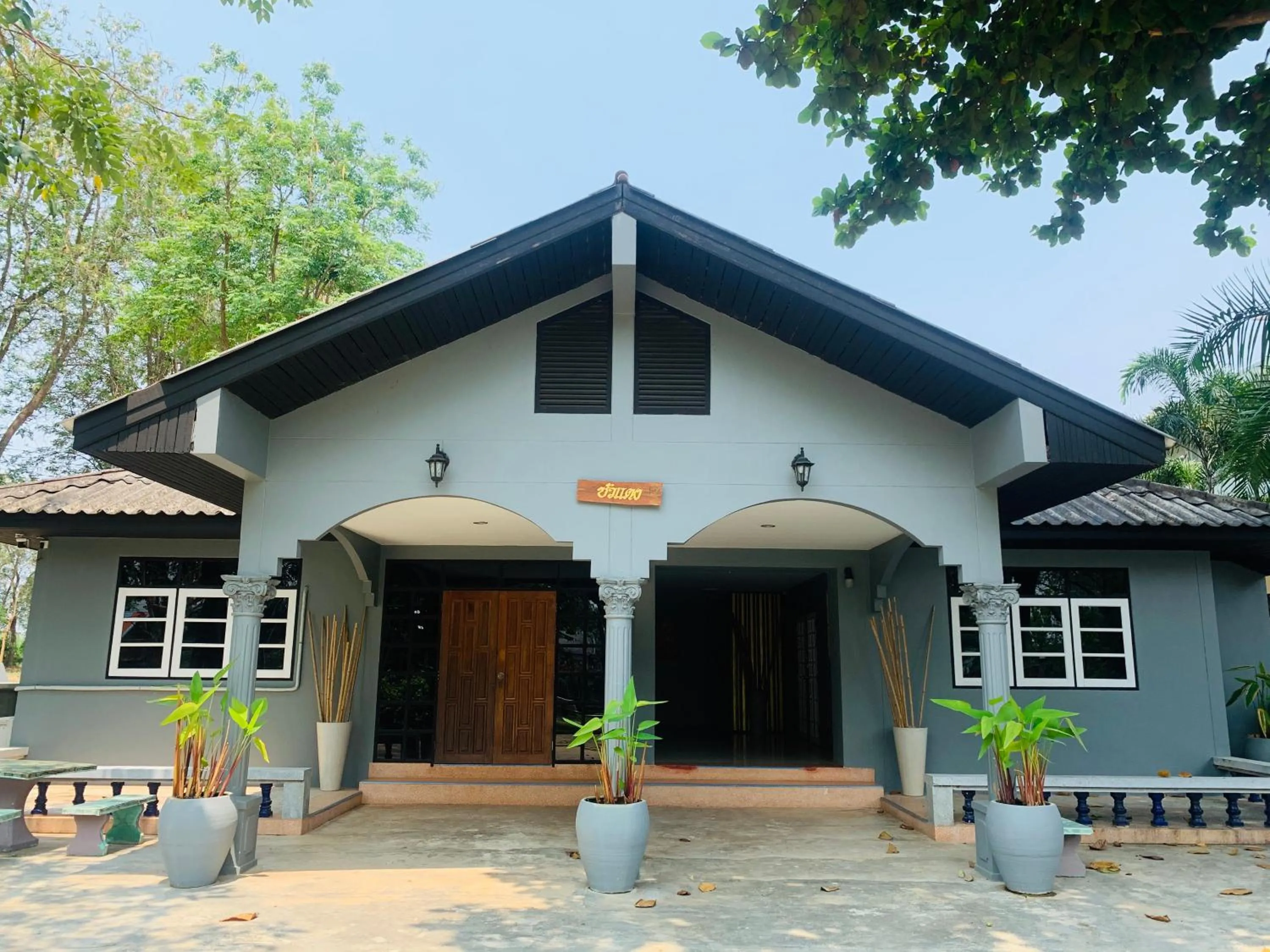 Property building in Buasawan Resort & Restaurant