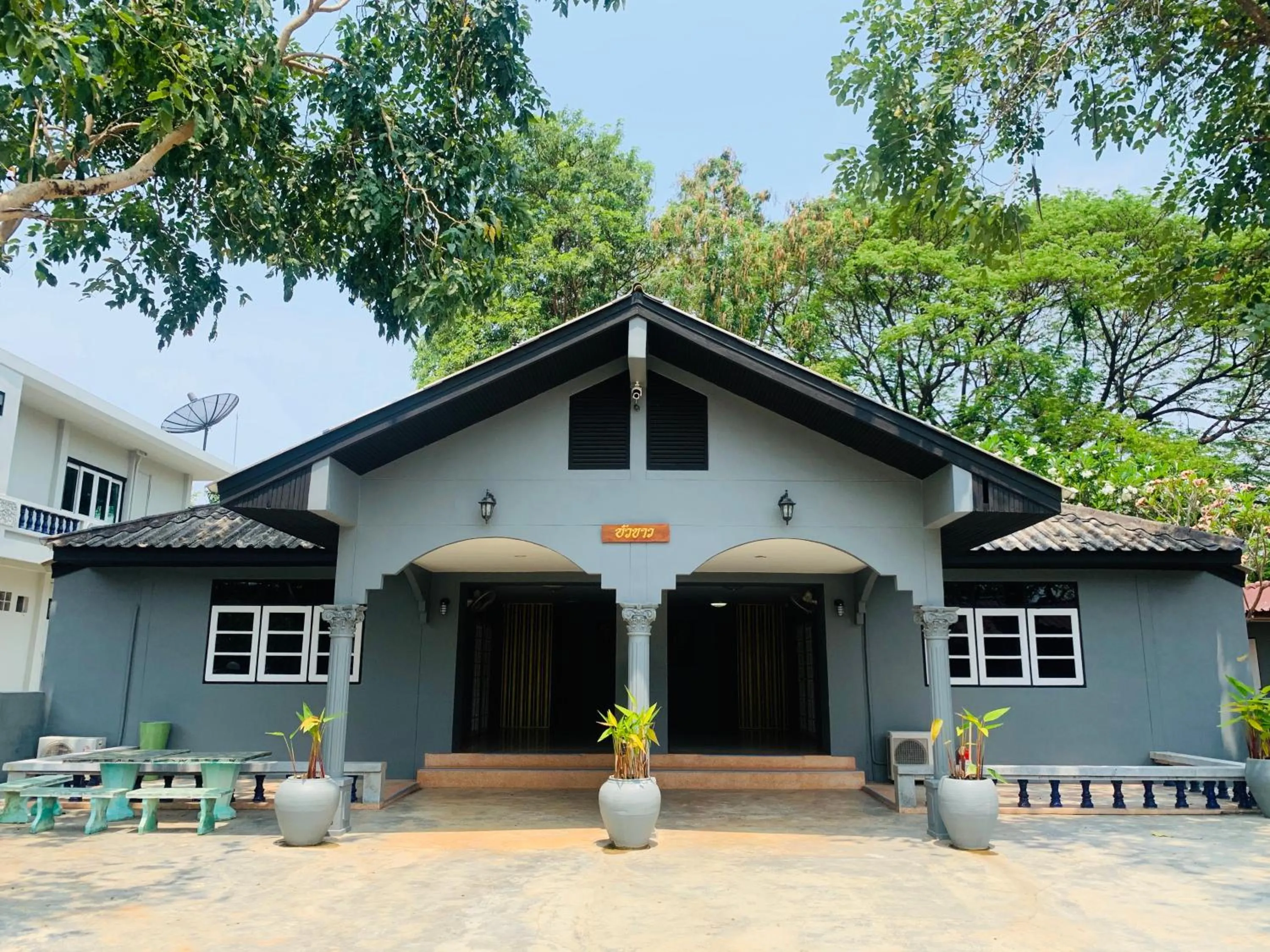 Property building in Buasawan Resort & Restaurant