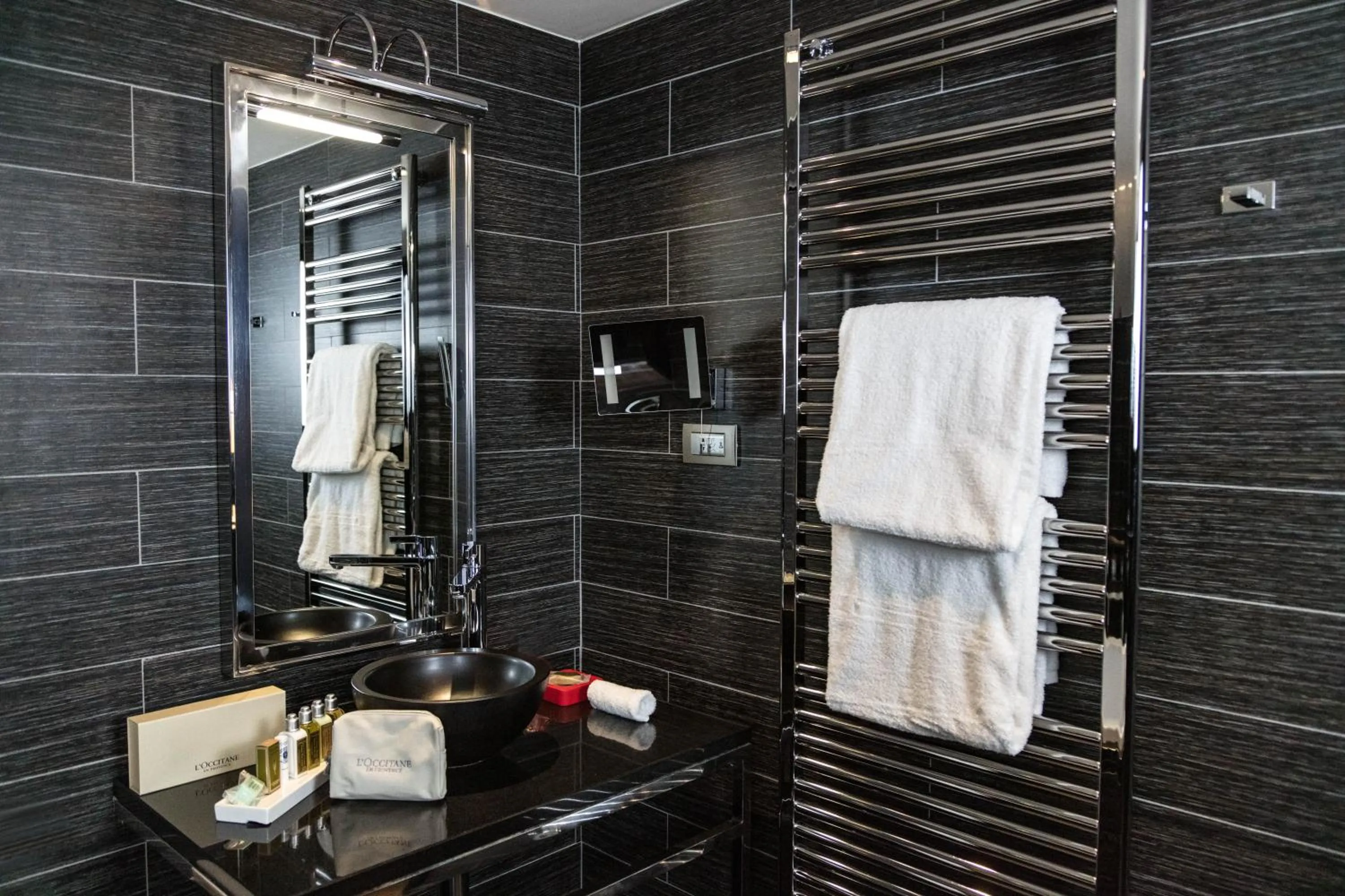 Bathroom in Avenue Lodge Hotel & Spa