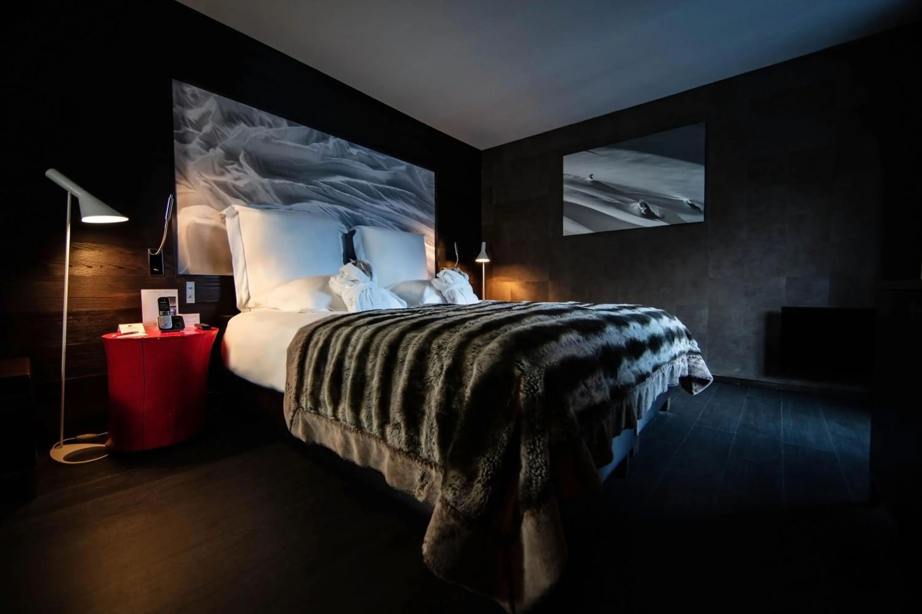 Bed in Avenue Lodge Hotel & Spa