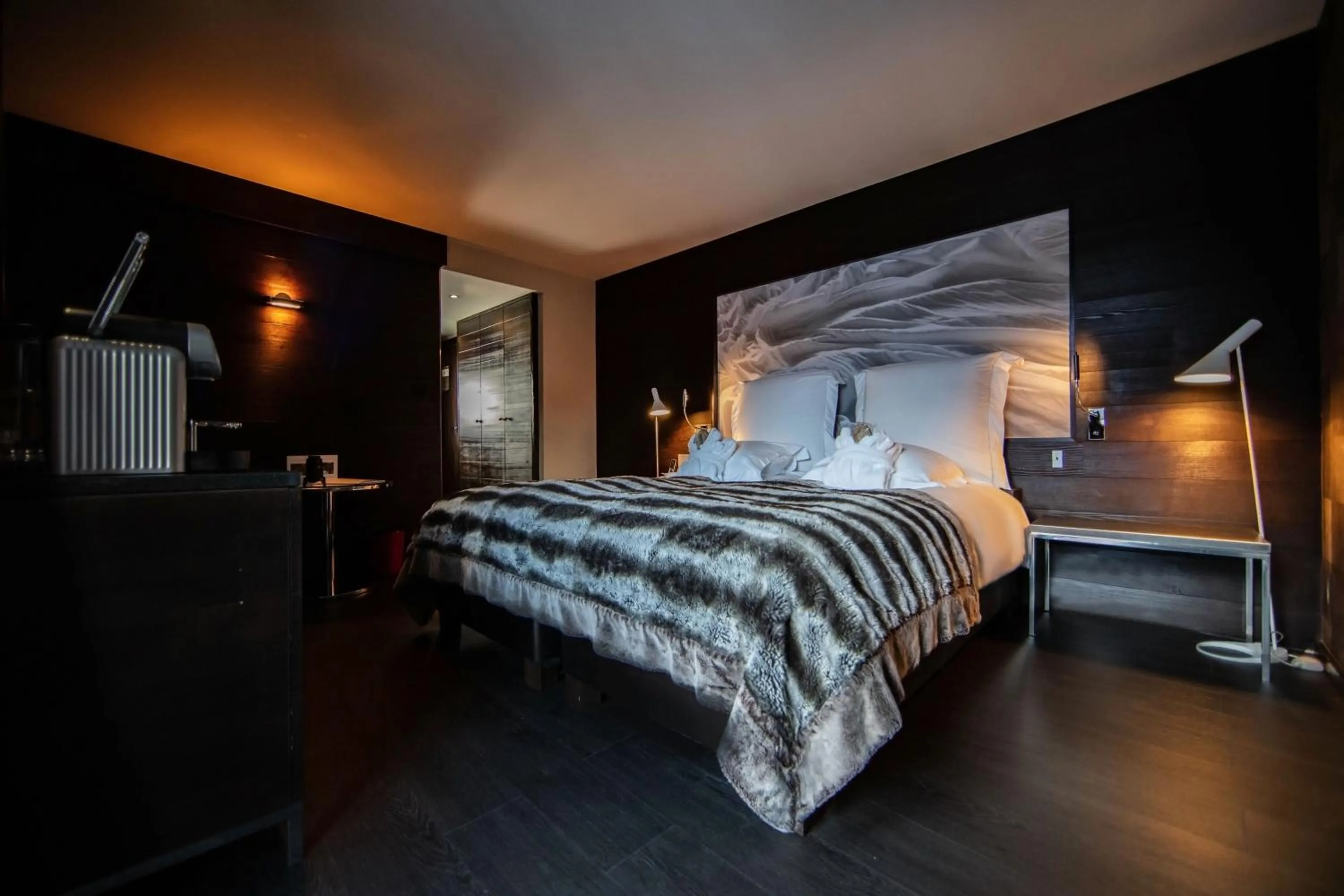 Bed in Avenue Lodge Hotel & Spa