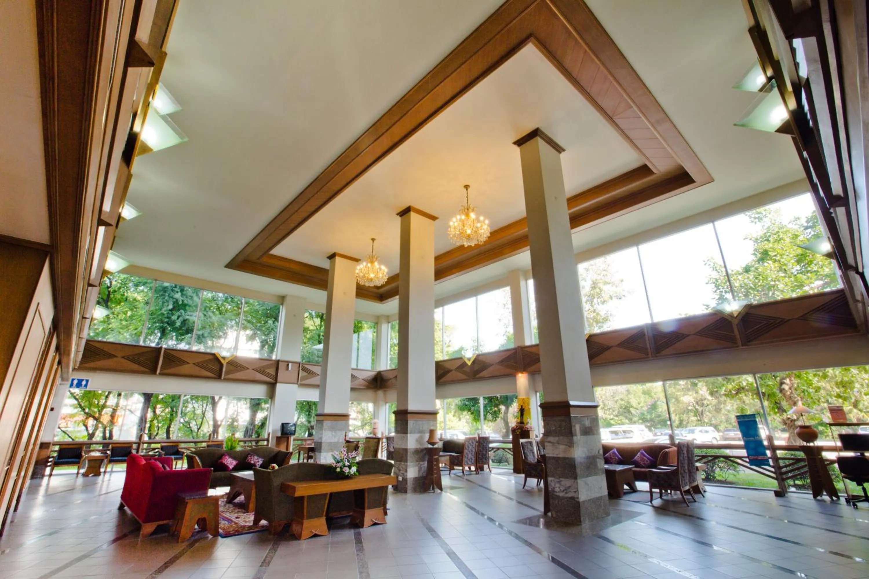 Lobby or reception in Charoen Hotel