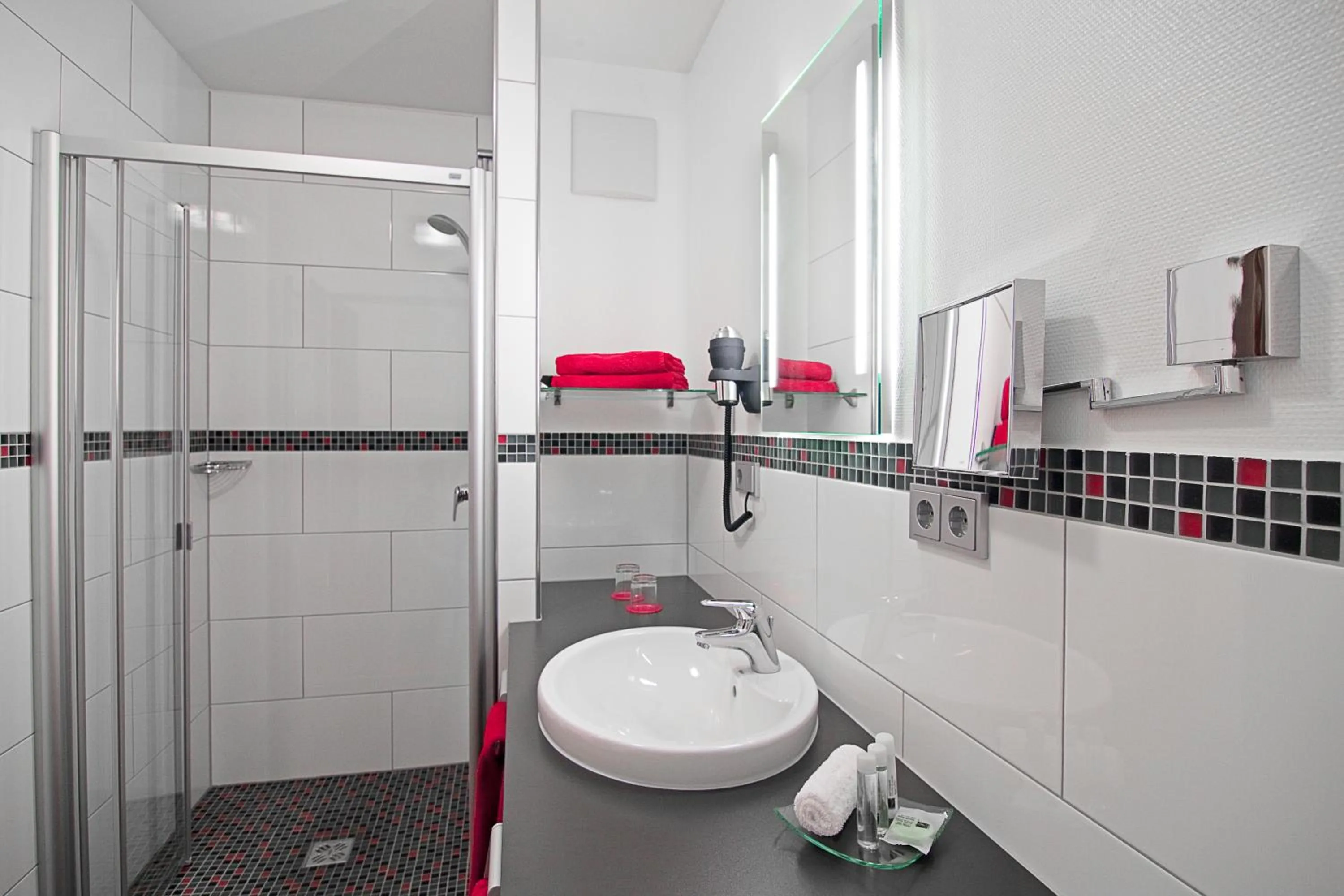 Bathroom in HIB Hotel in Baesweiler