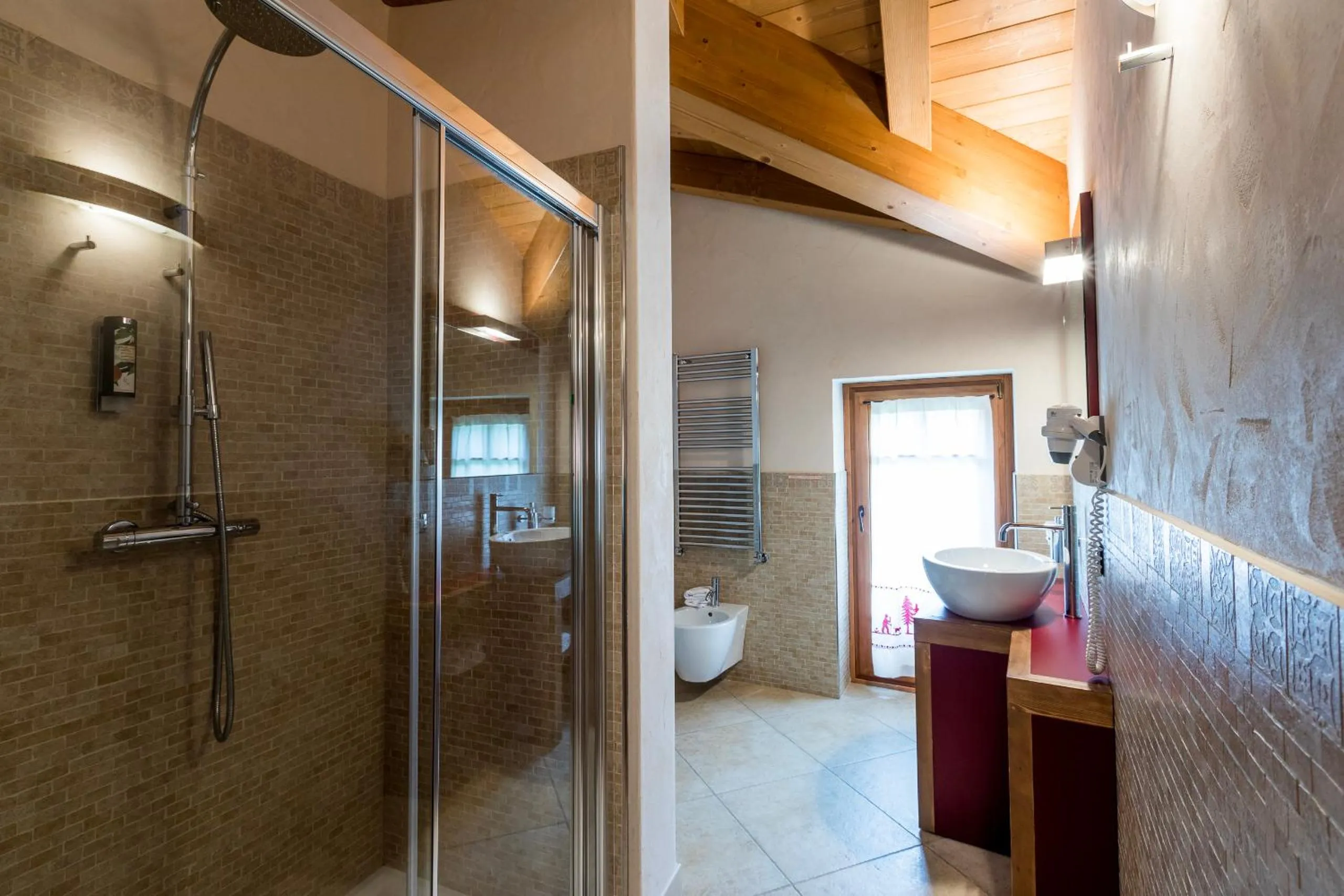 Shower in Hotel Maso del Brenta