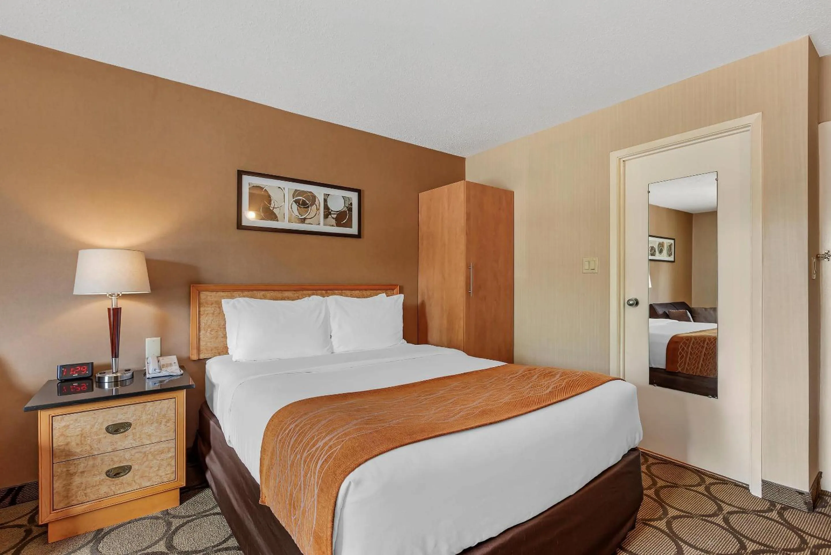 Bedroom, Bed in Comfort Inn