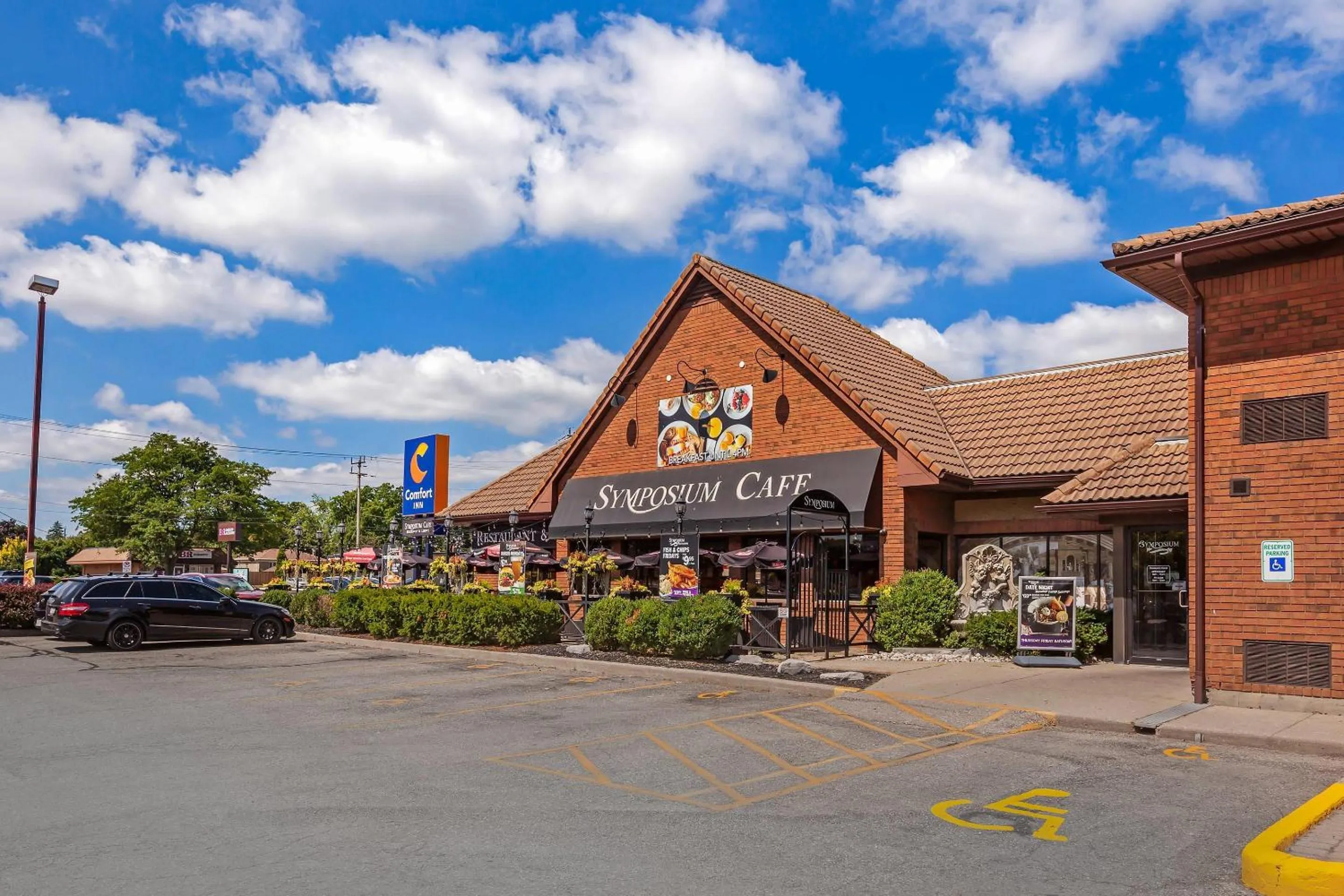 Property building in Comfort Inn