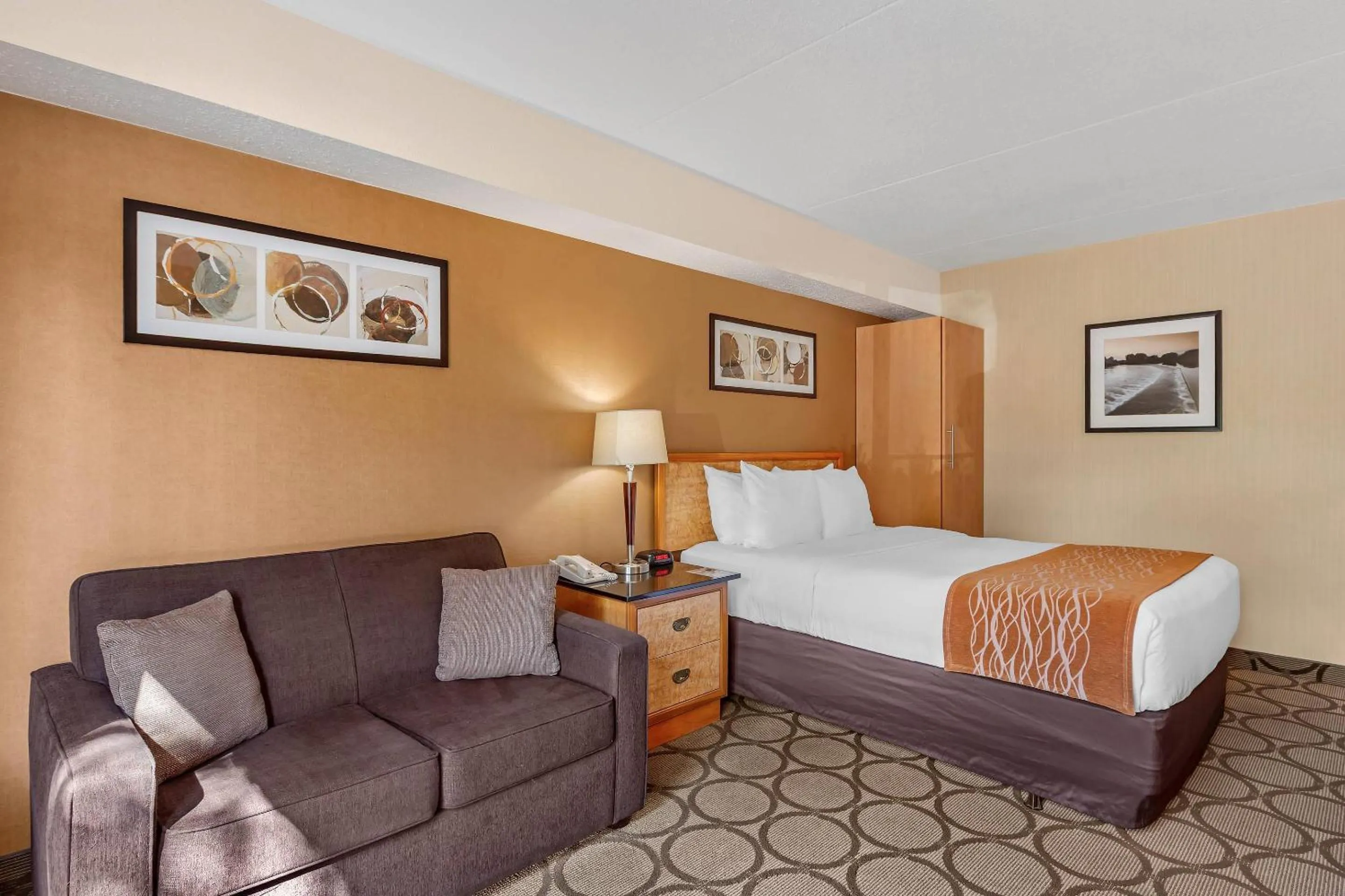 Bedroom, Bed in Comfort Inn
