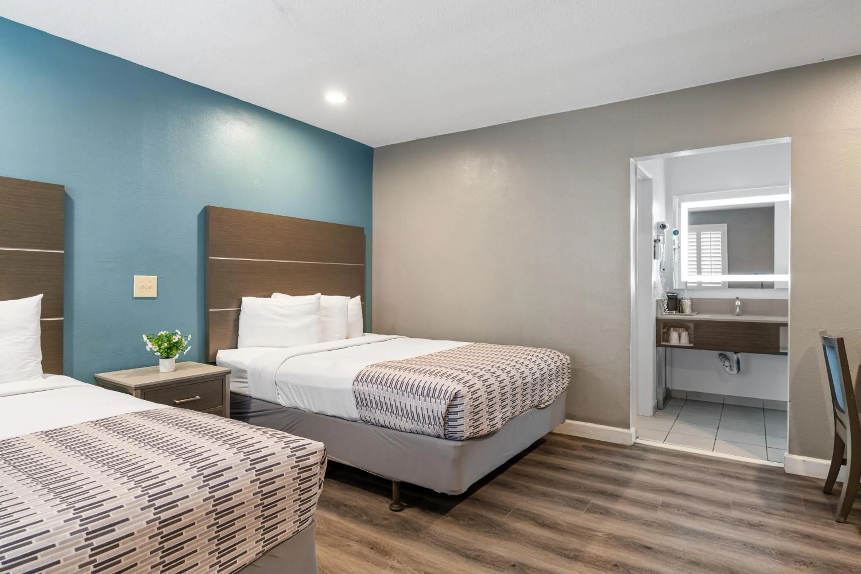 Bed in Hotel Palmeras Chula Vista