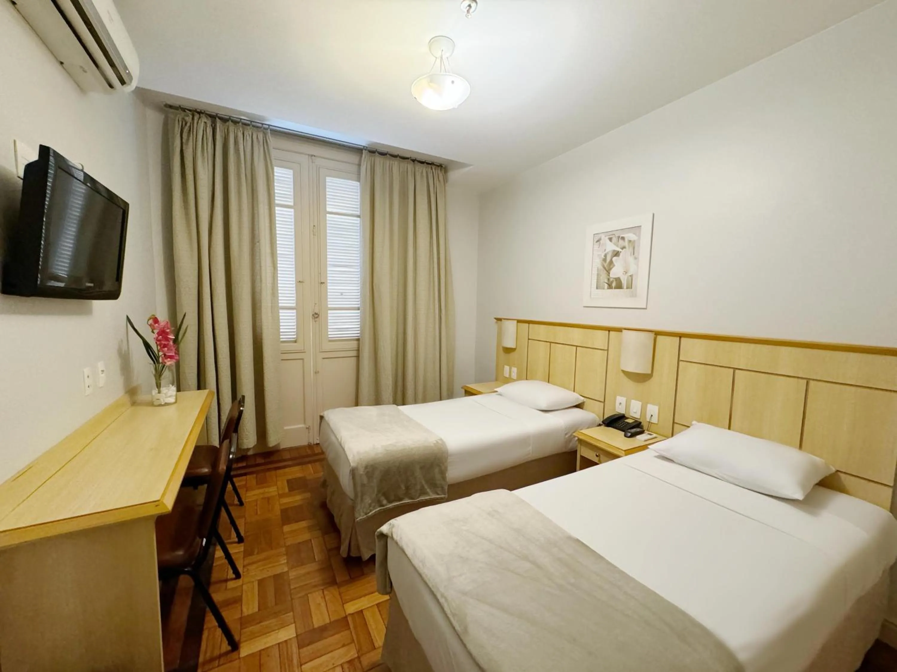 Bedroom, Bed in Hotel Monte Alegre