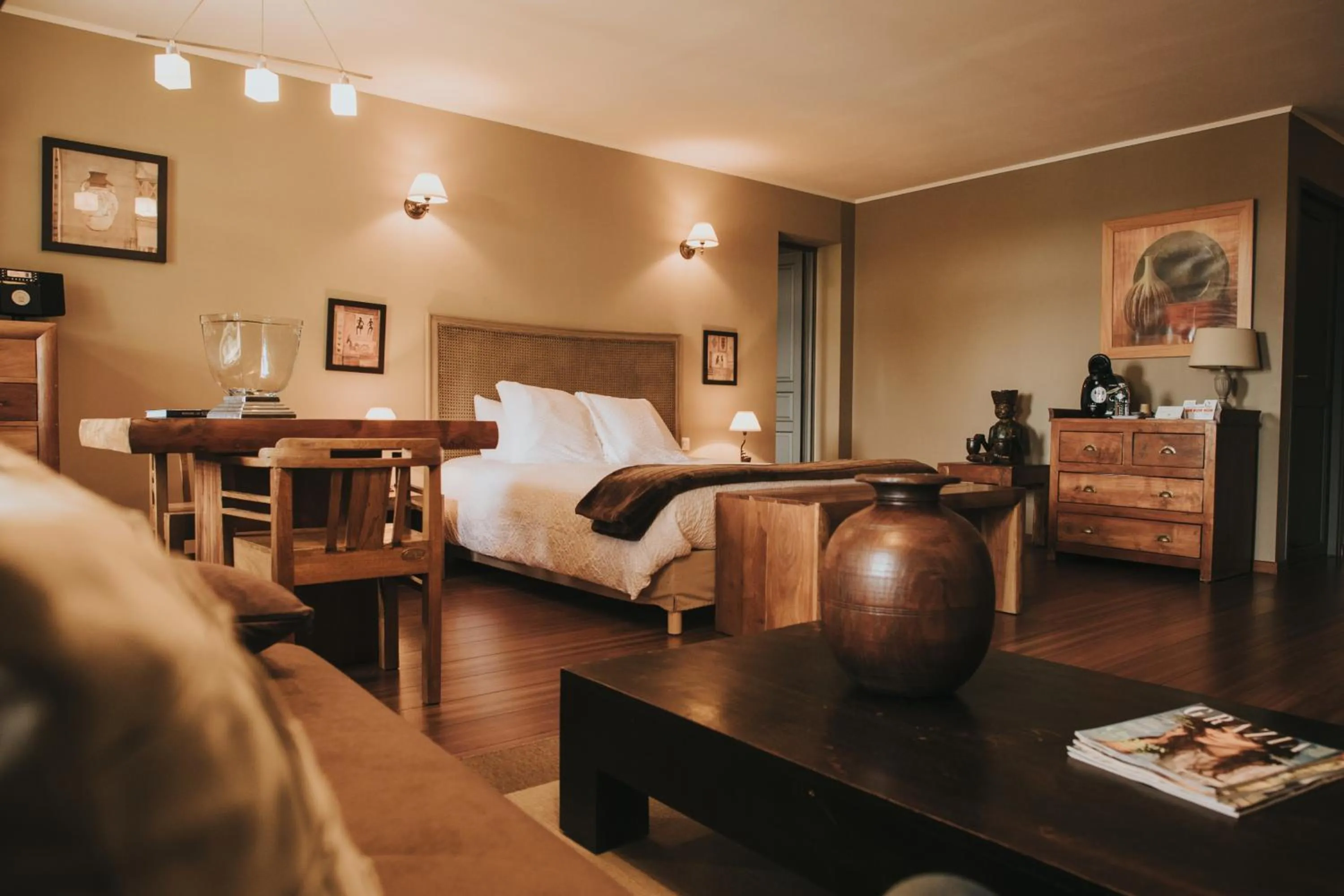 Bed in LOGIS HÔTEL-RESTAURANT - Le Moulin d'Artres