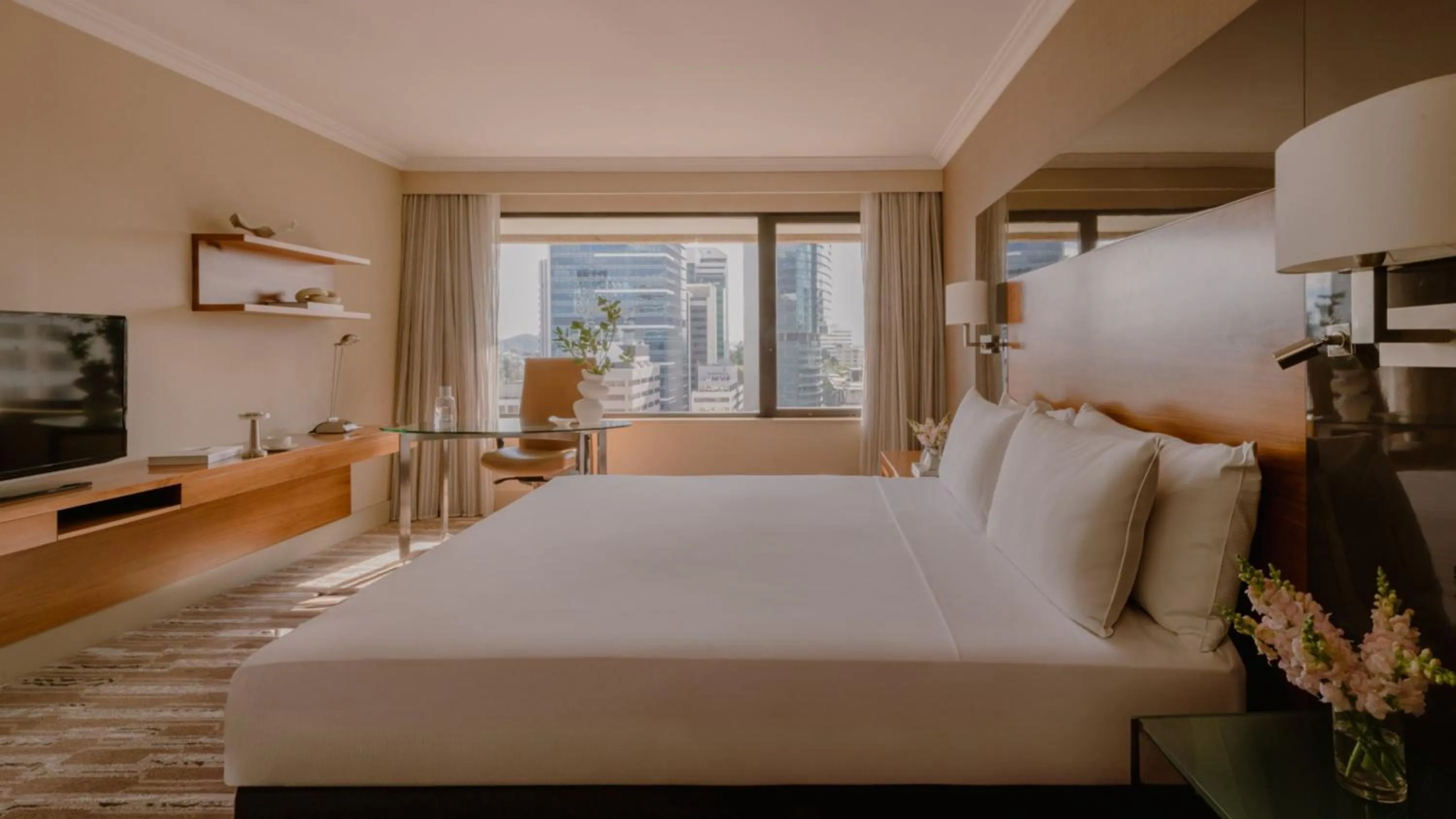 Photo of the whole room, Bed in InterContinental Brisbane by IHG