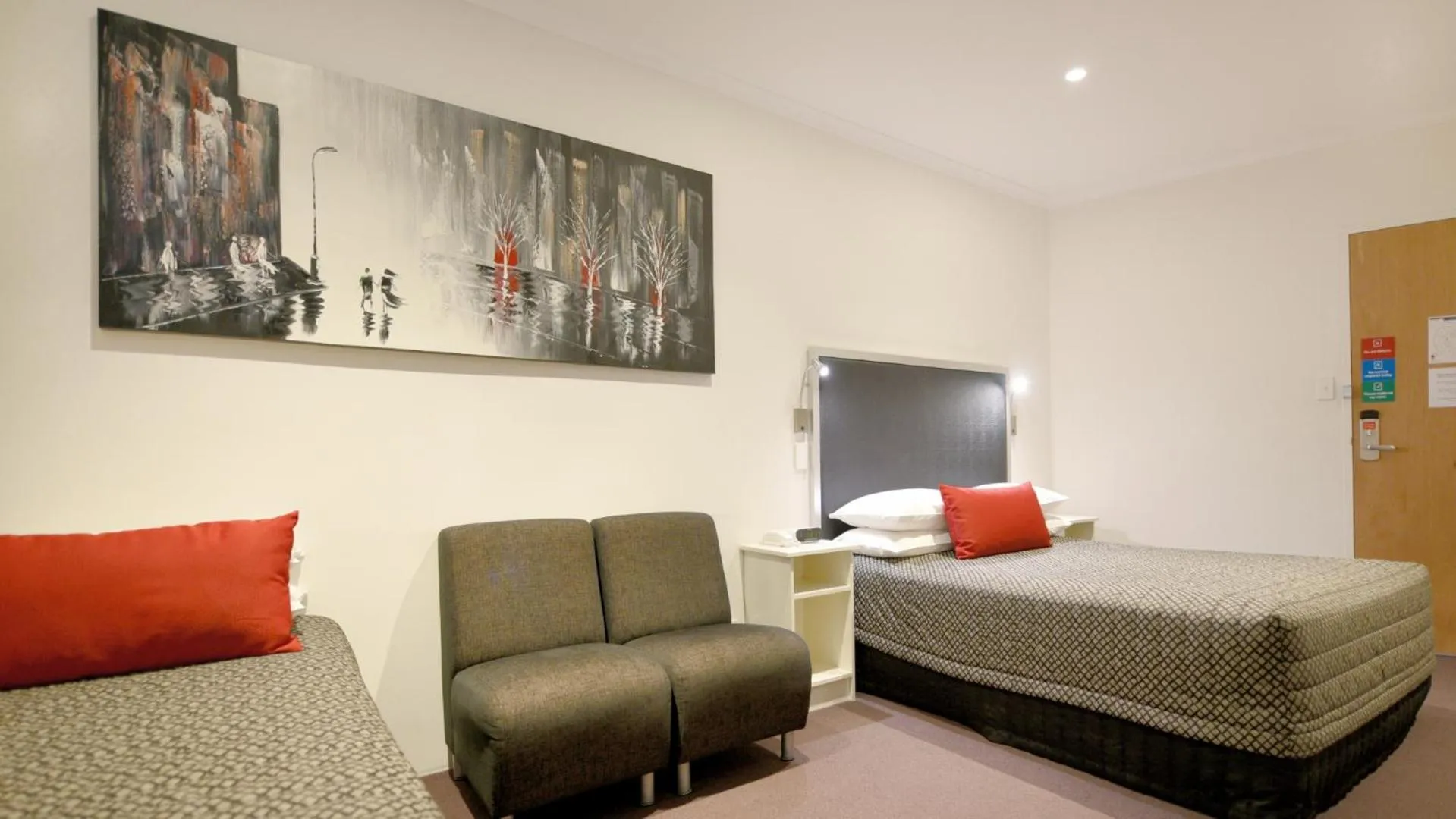 Bed in Atlantic Tower Motor Inn