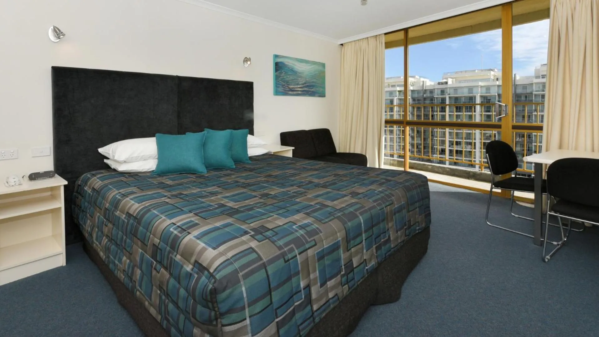 Bed in Atlantic Tower Motor Inn