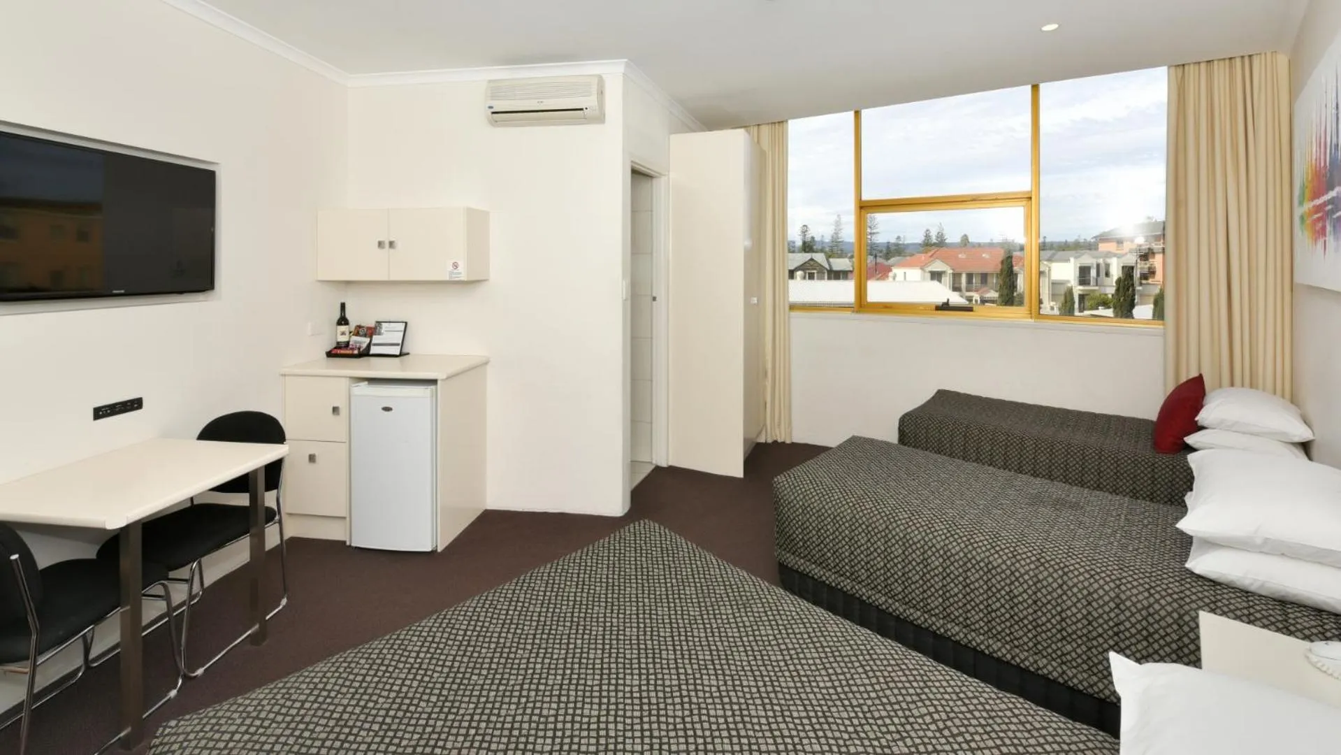 Atlantic Tower Motor Inn