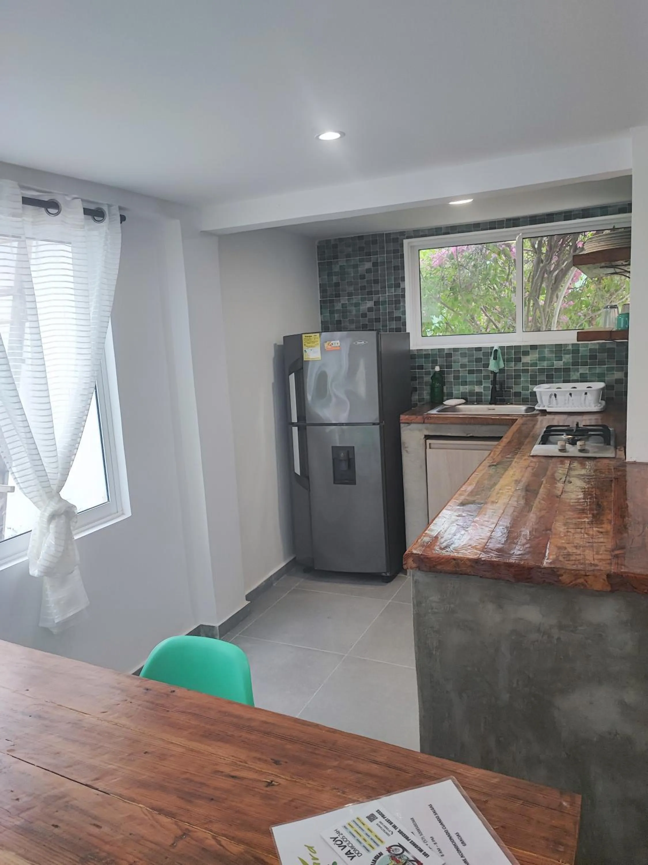 kitchen in Cabañas Green Yard