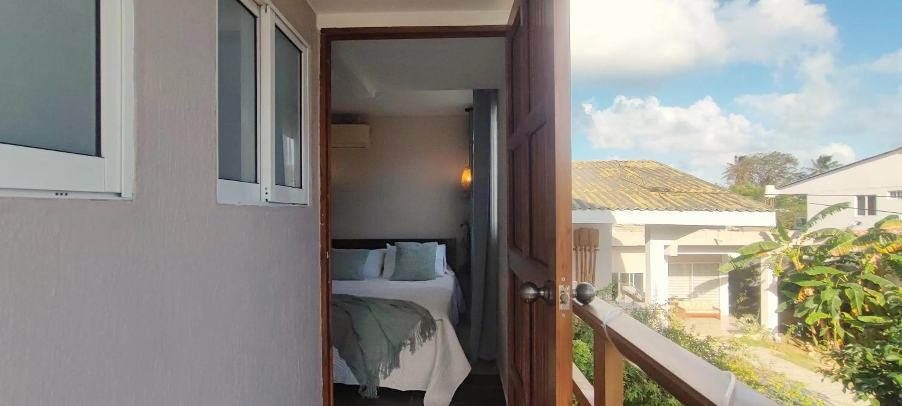 Day in Cabañas Green Yard